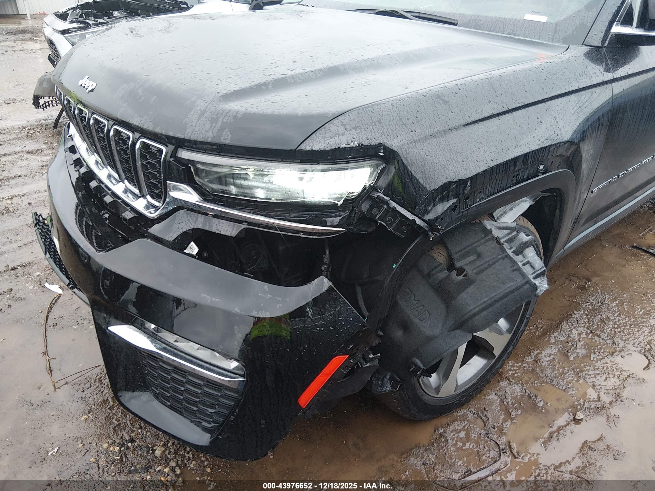 JEEP GRAND image 6