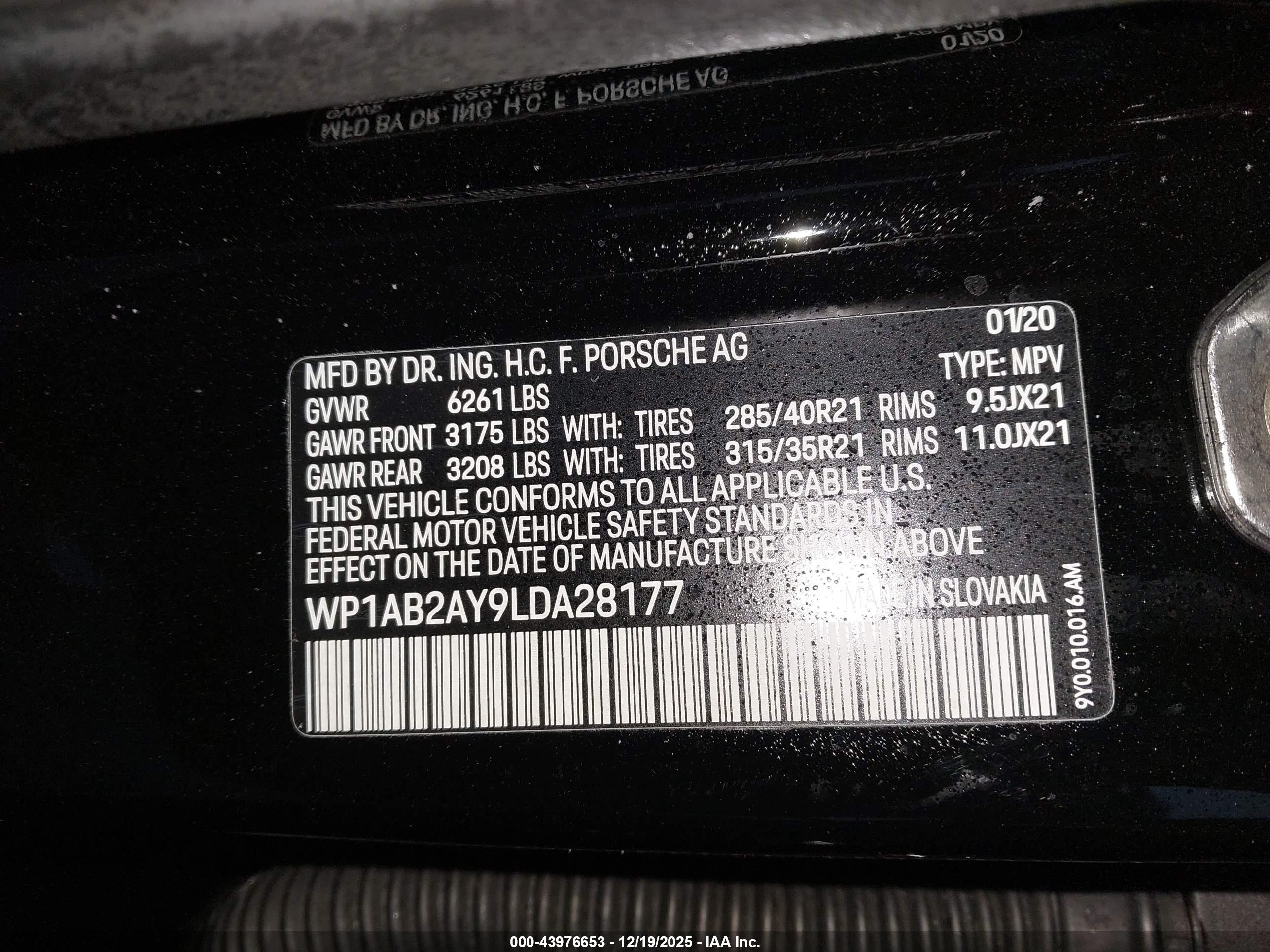 PORSCHE CAYENNE image 9