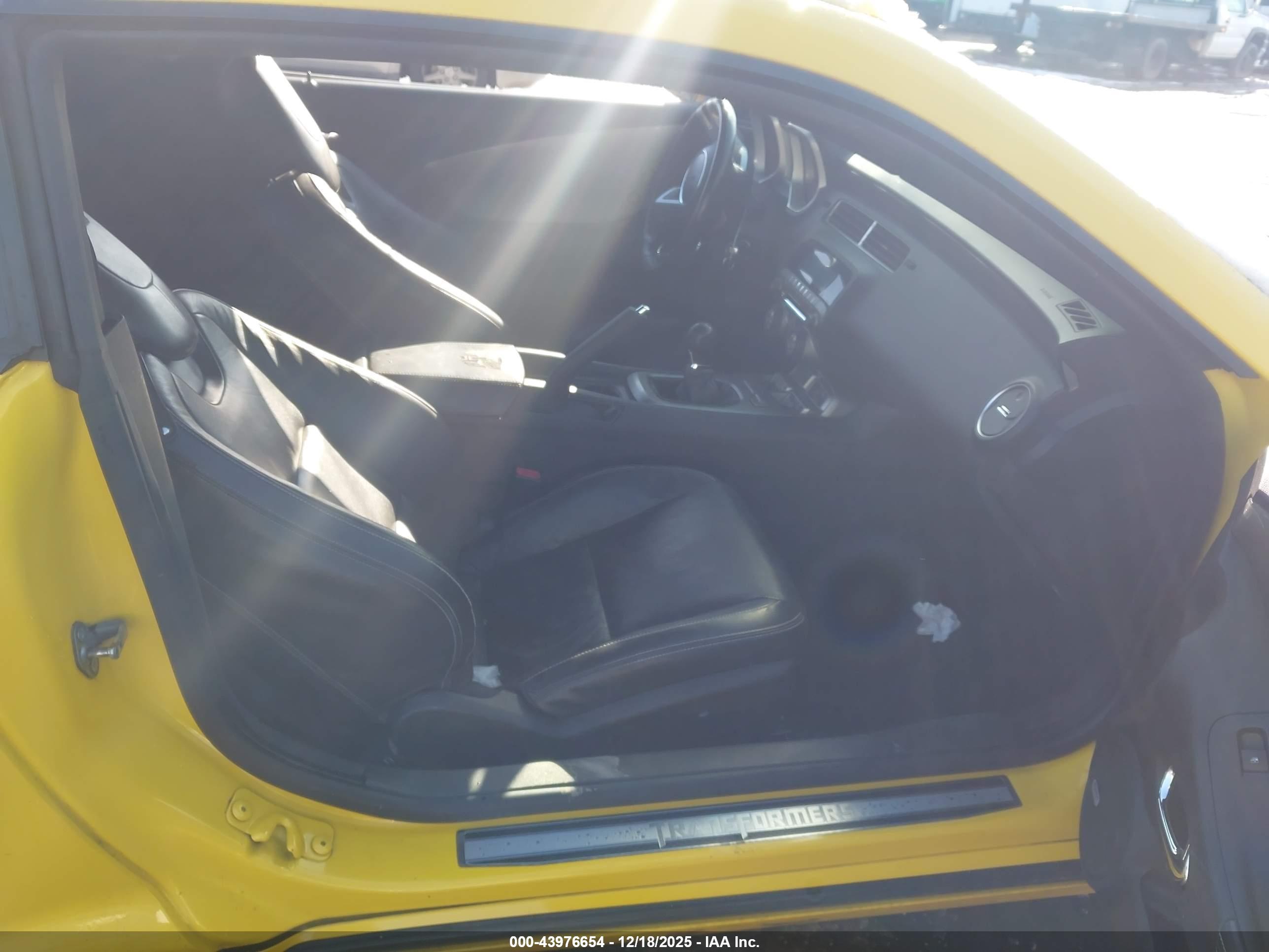 CHEVROLET CAMARO image 5