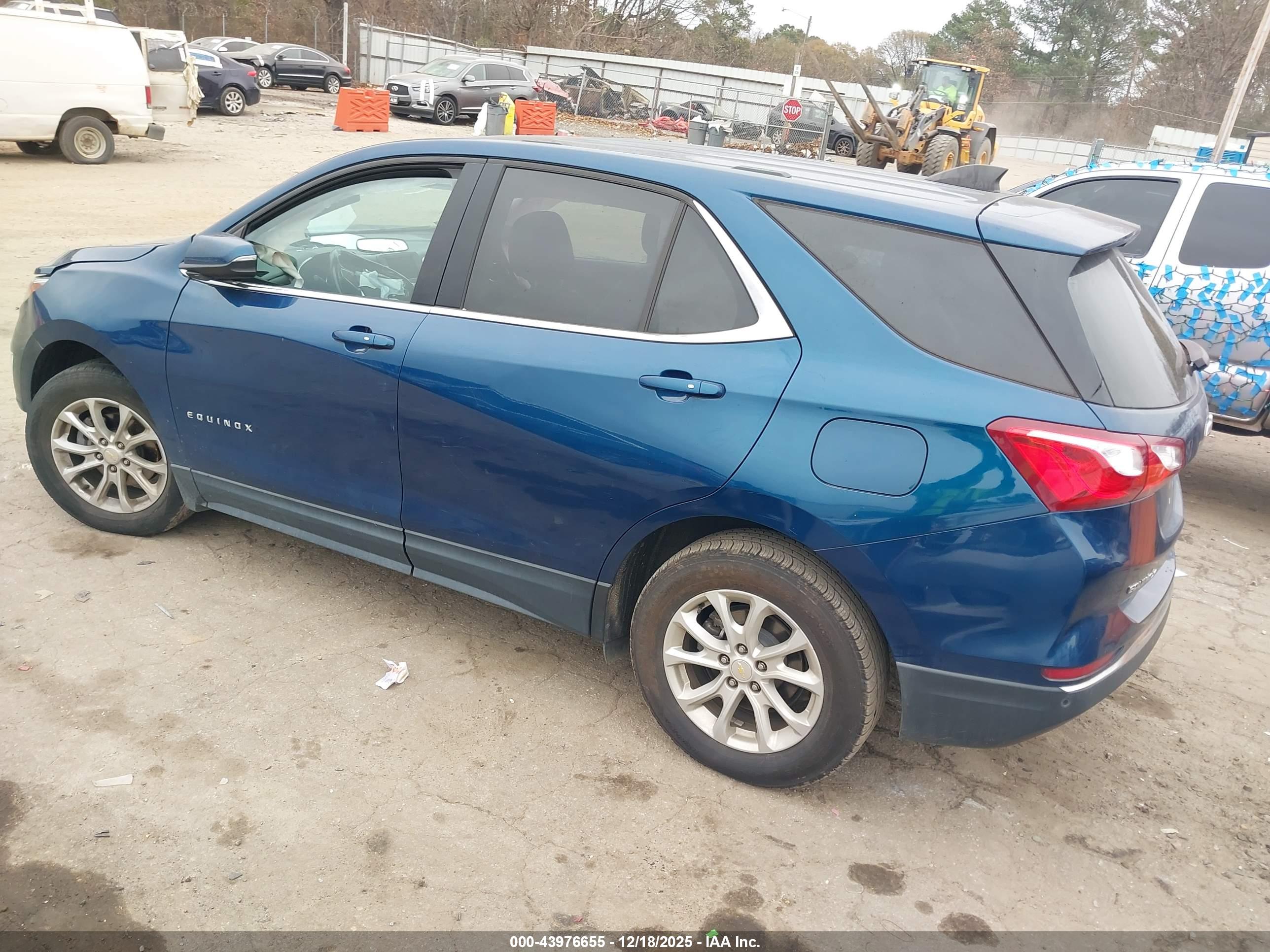 CHEVROLET EQUINOX image 3