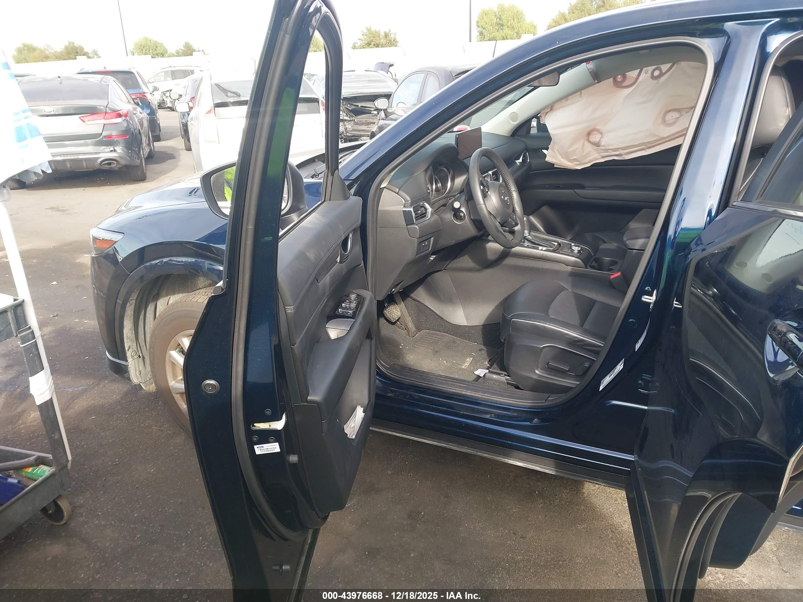 MAZDA CX-5 image 5