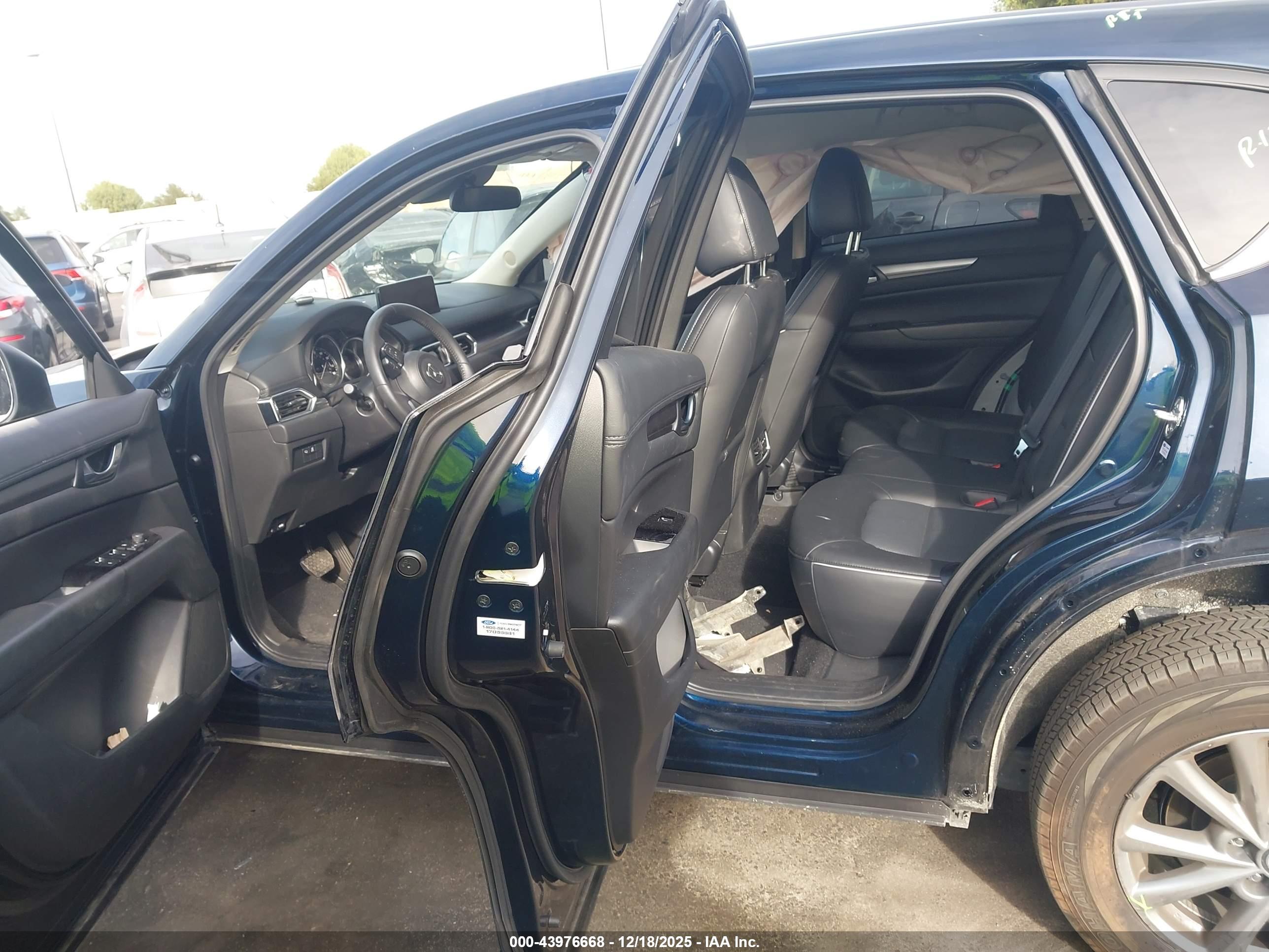 MAZDA CX-5 image 8