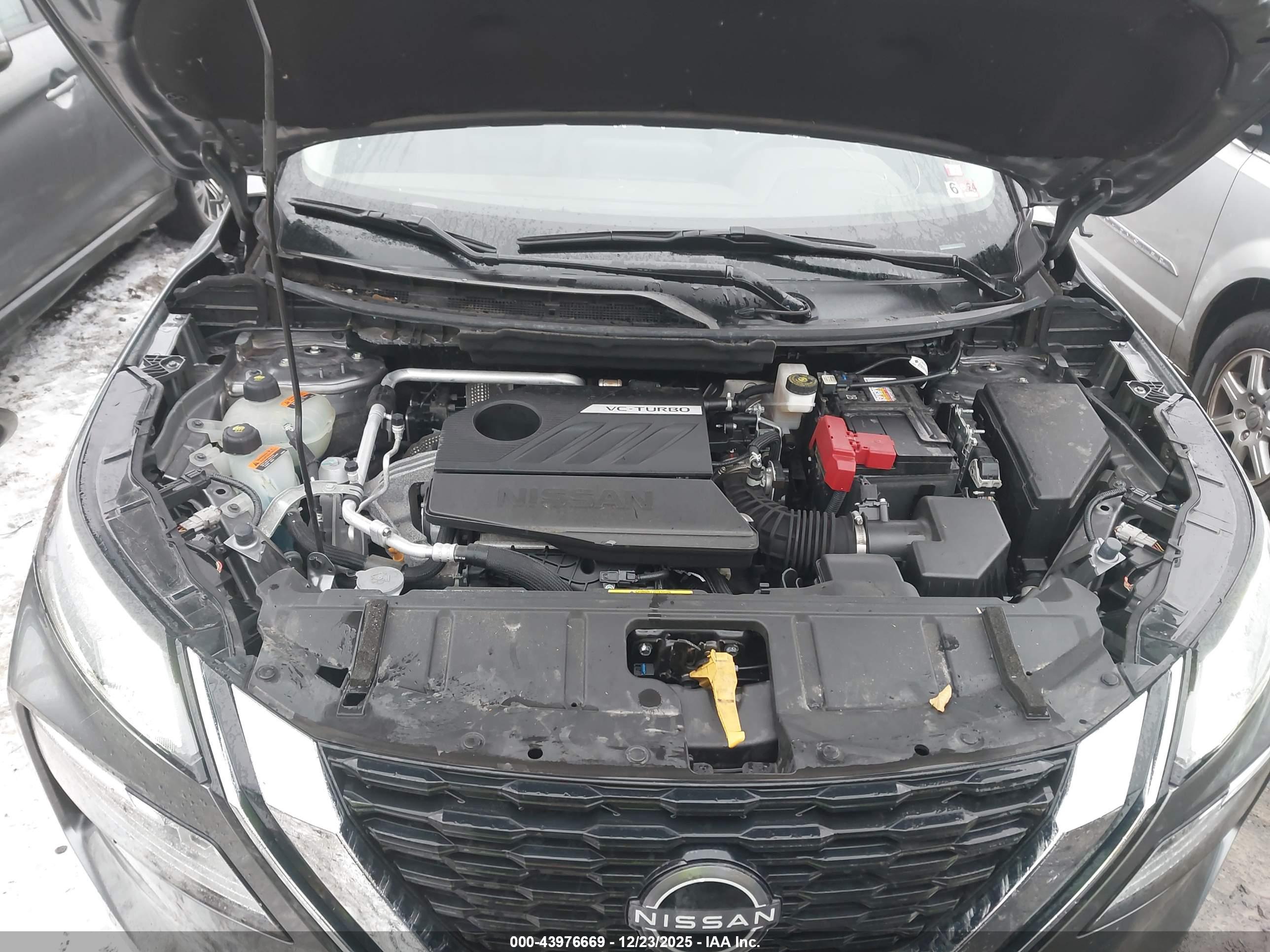 NISSAN ROGUE image 10