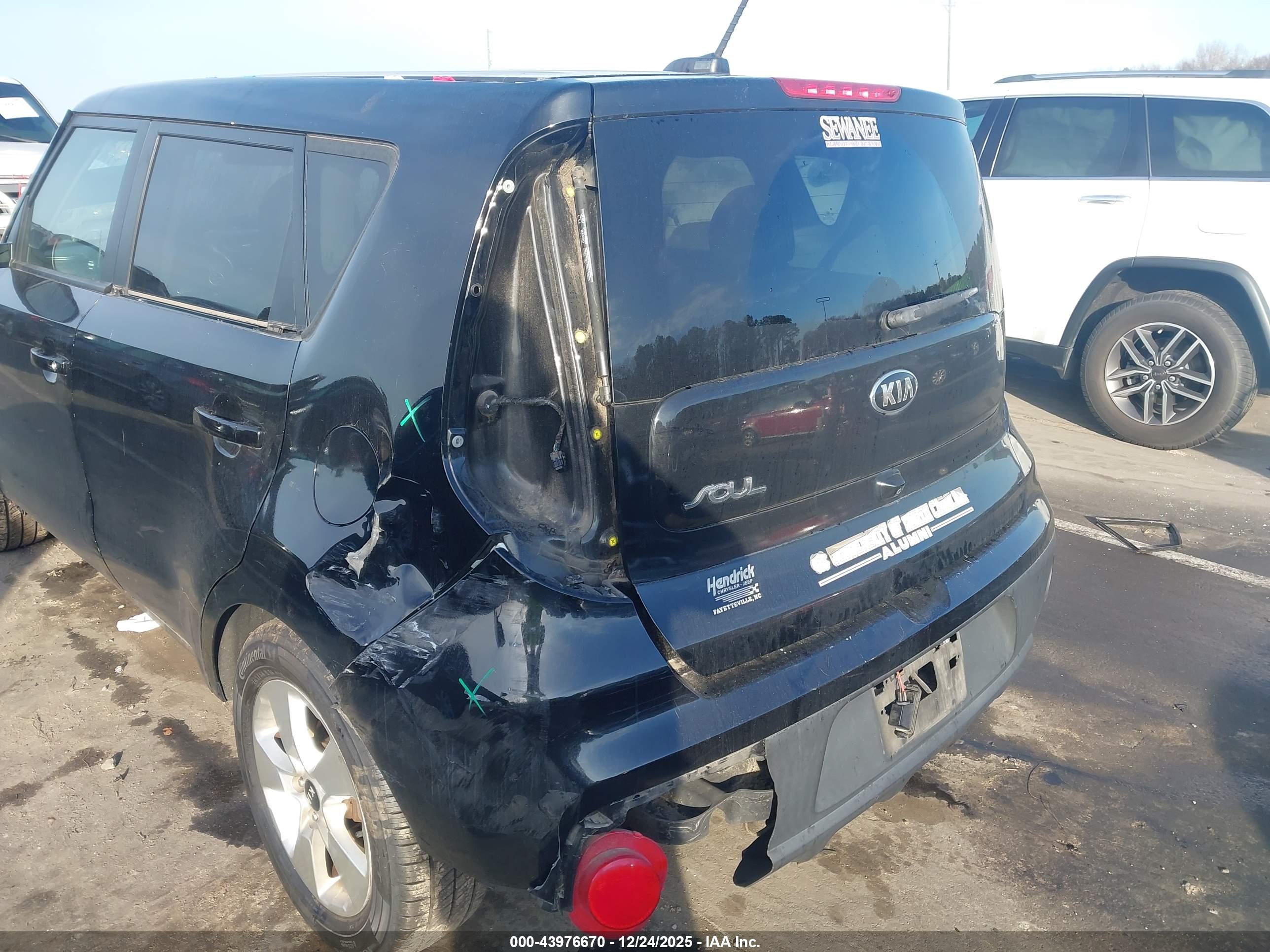 KIA SOUL image 6