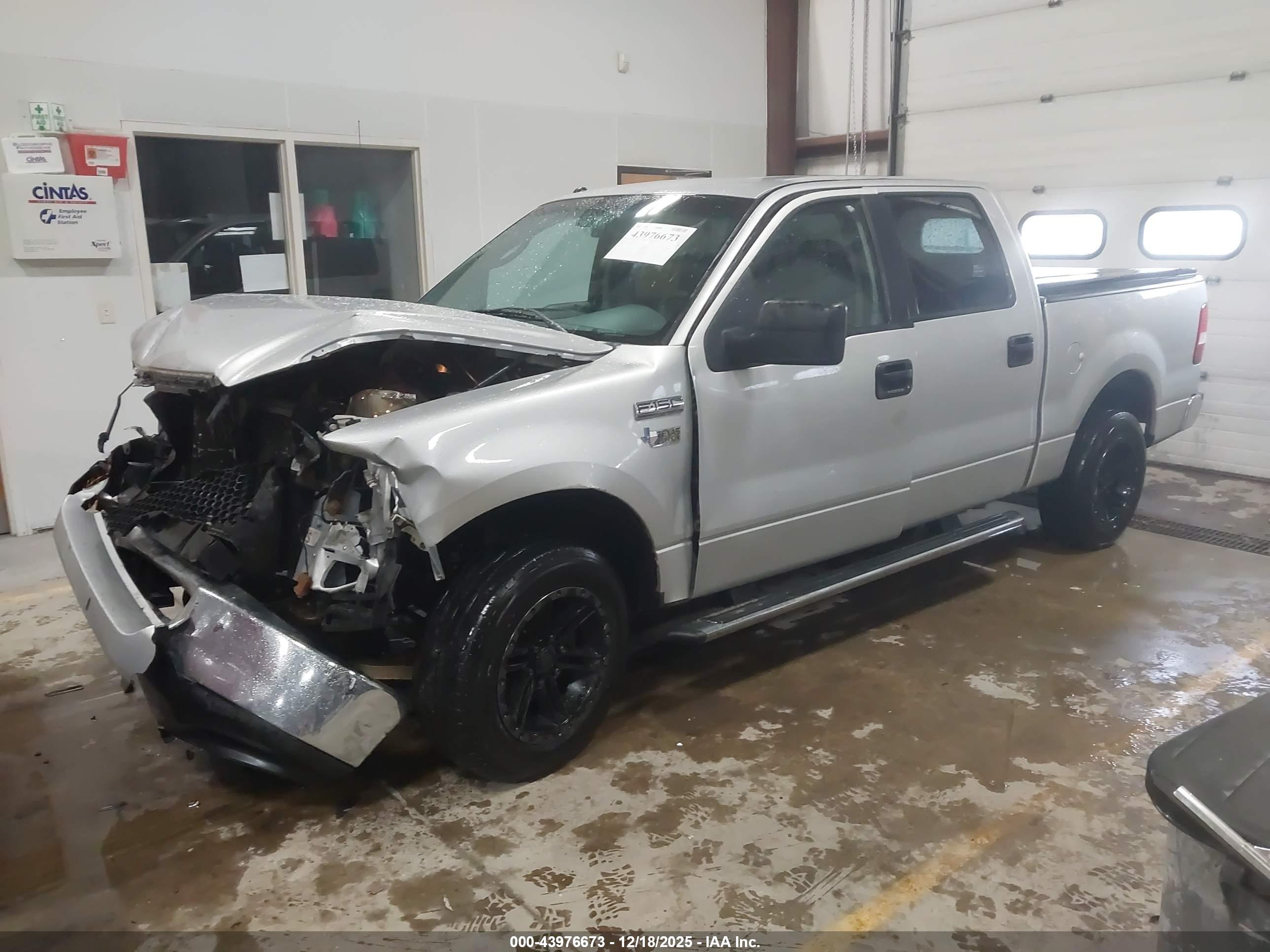 FORD F-150 image 2