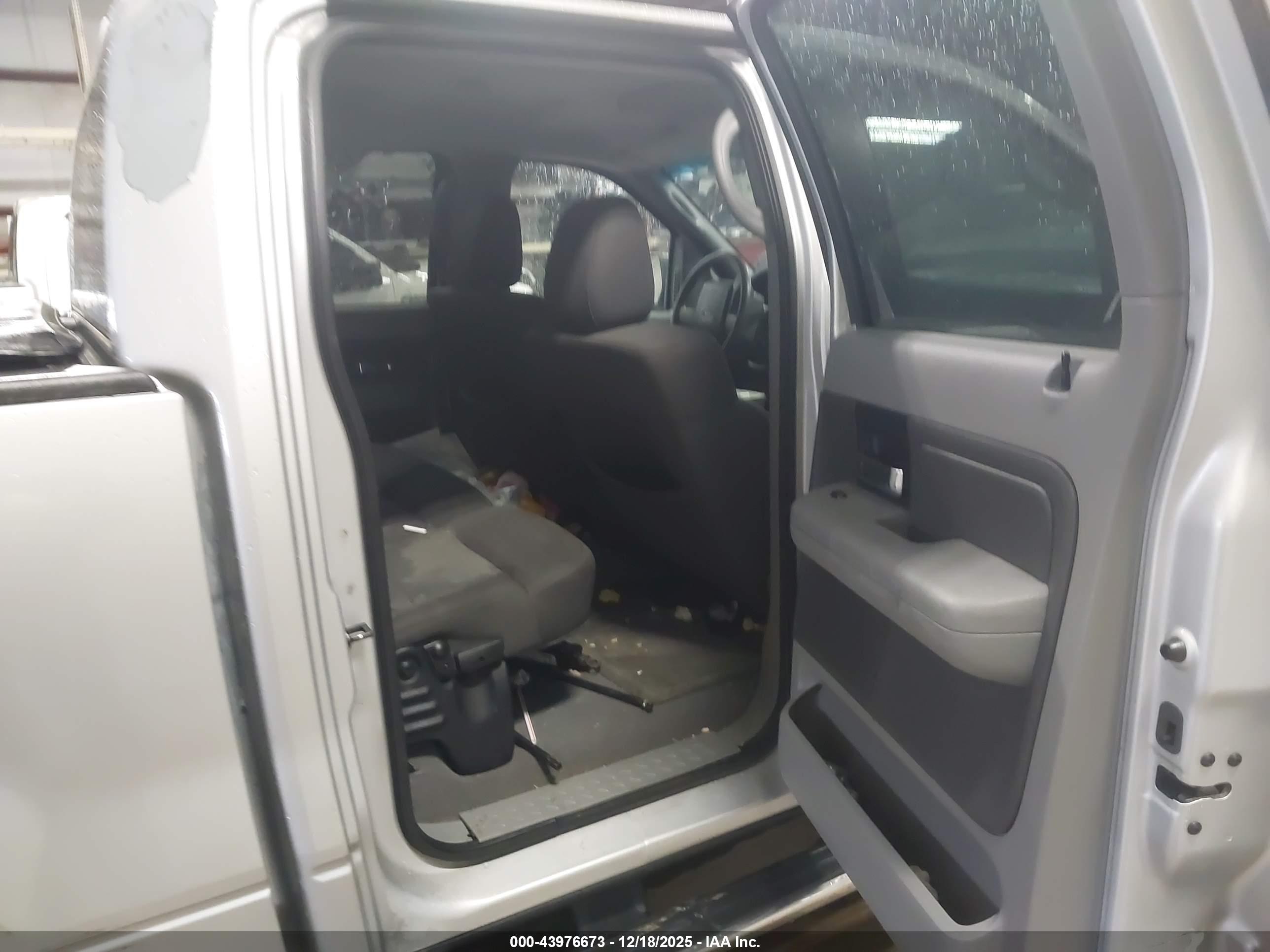 FORD F-150 image 8