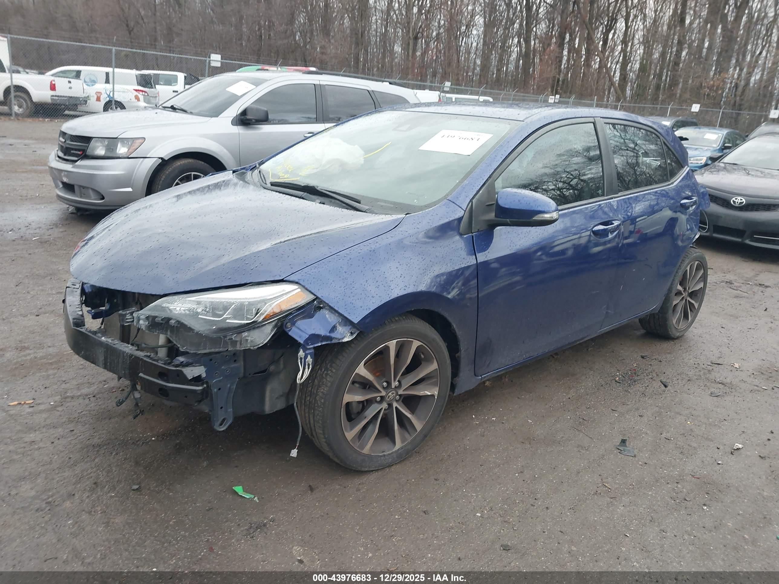 TOYOTA COROLLA image 2