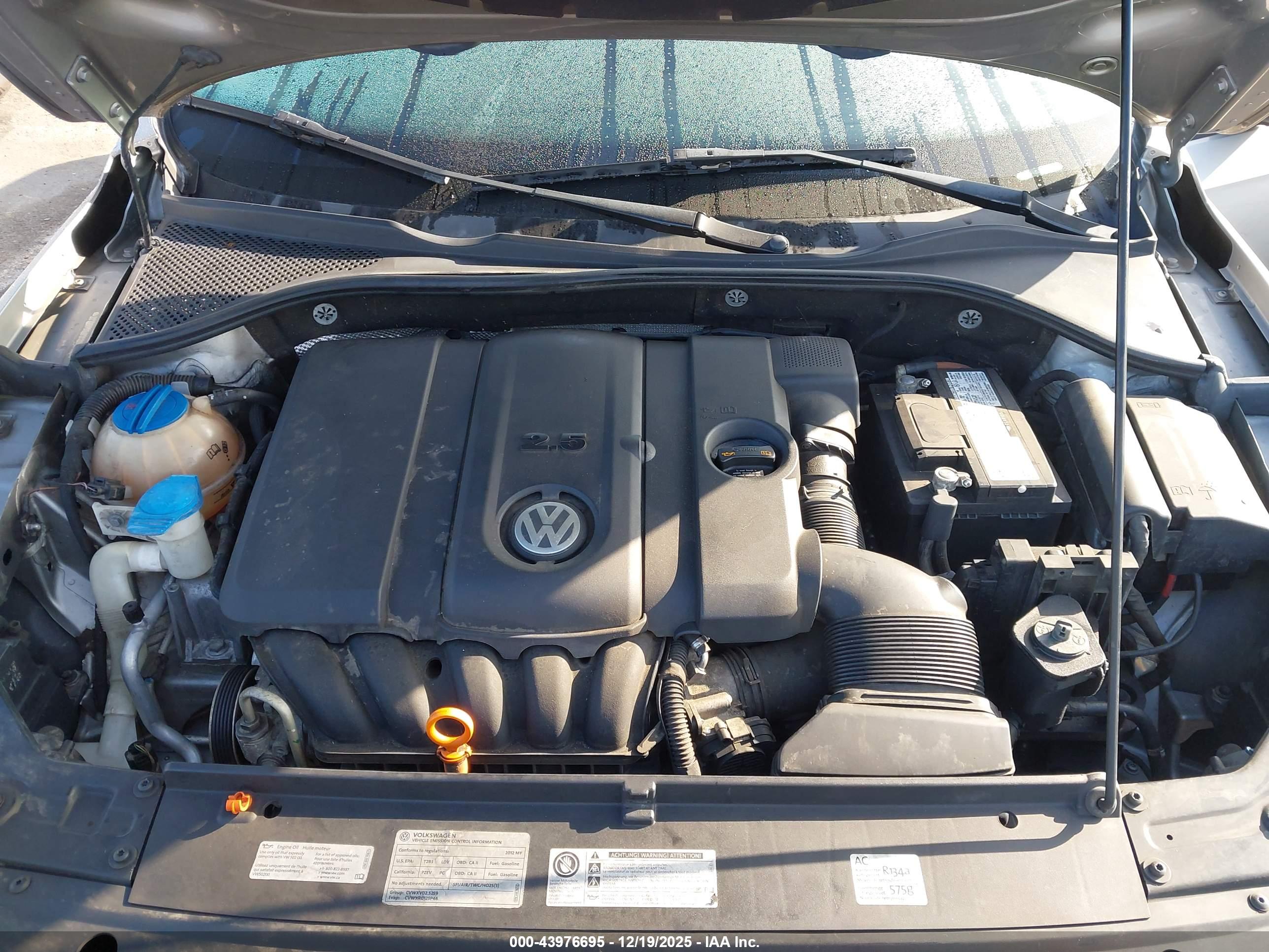 VOLKSWAGEN PASSAT image 10