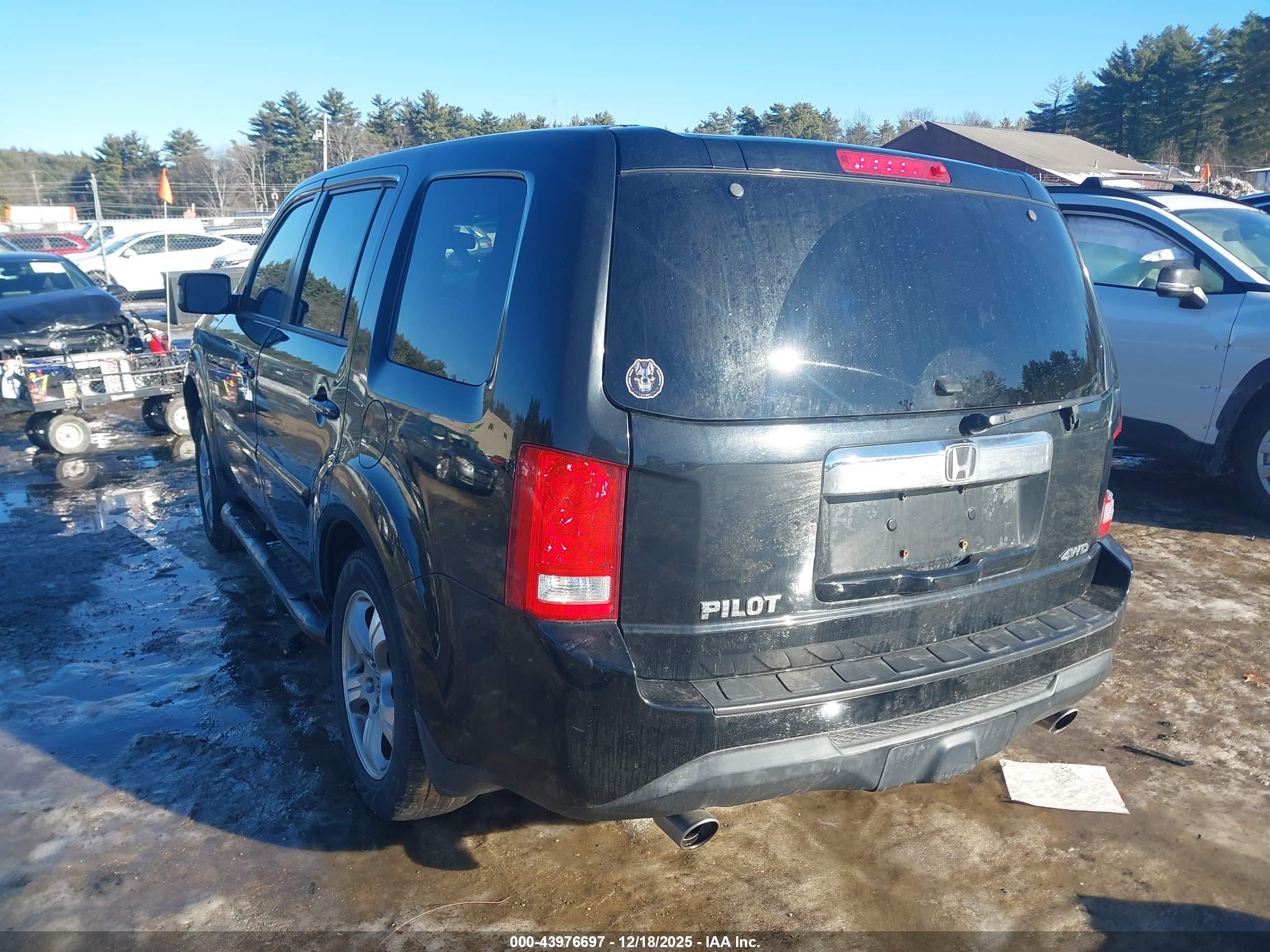 HONDA PILOT image 3