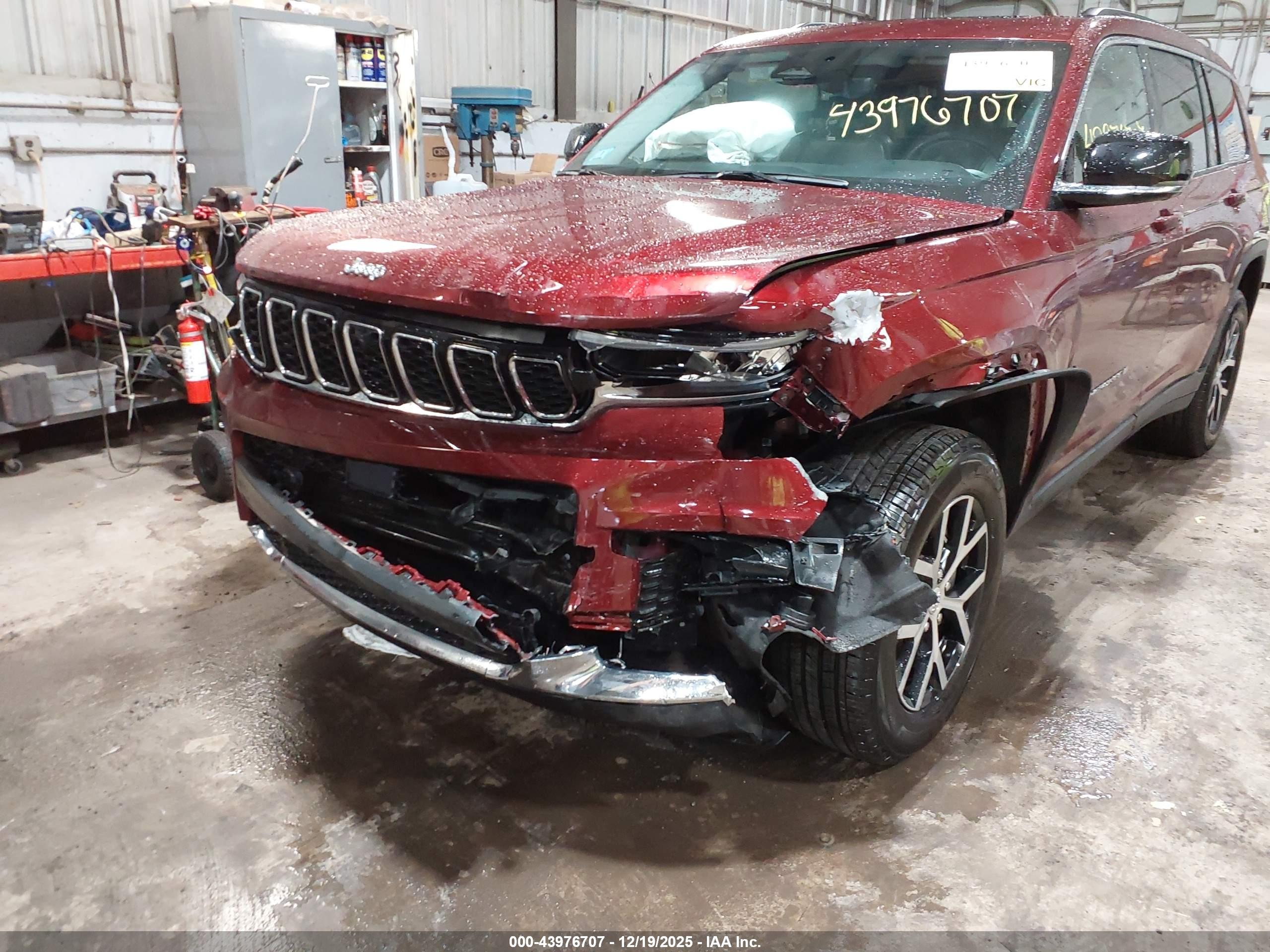 JEEP GRAND image 6