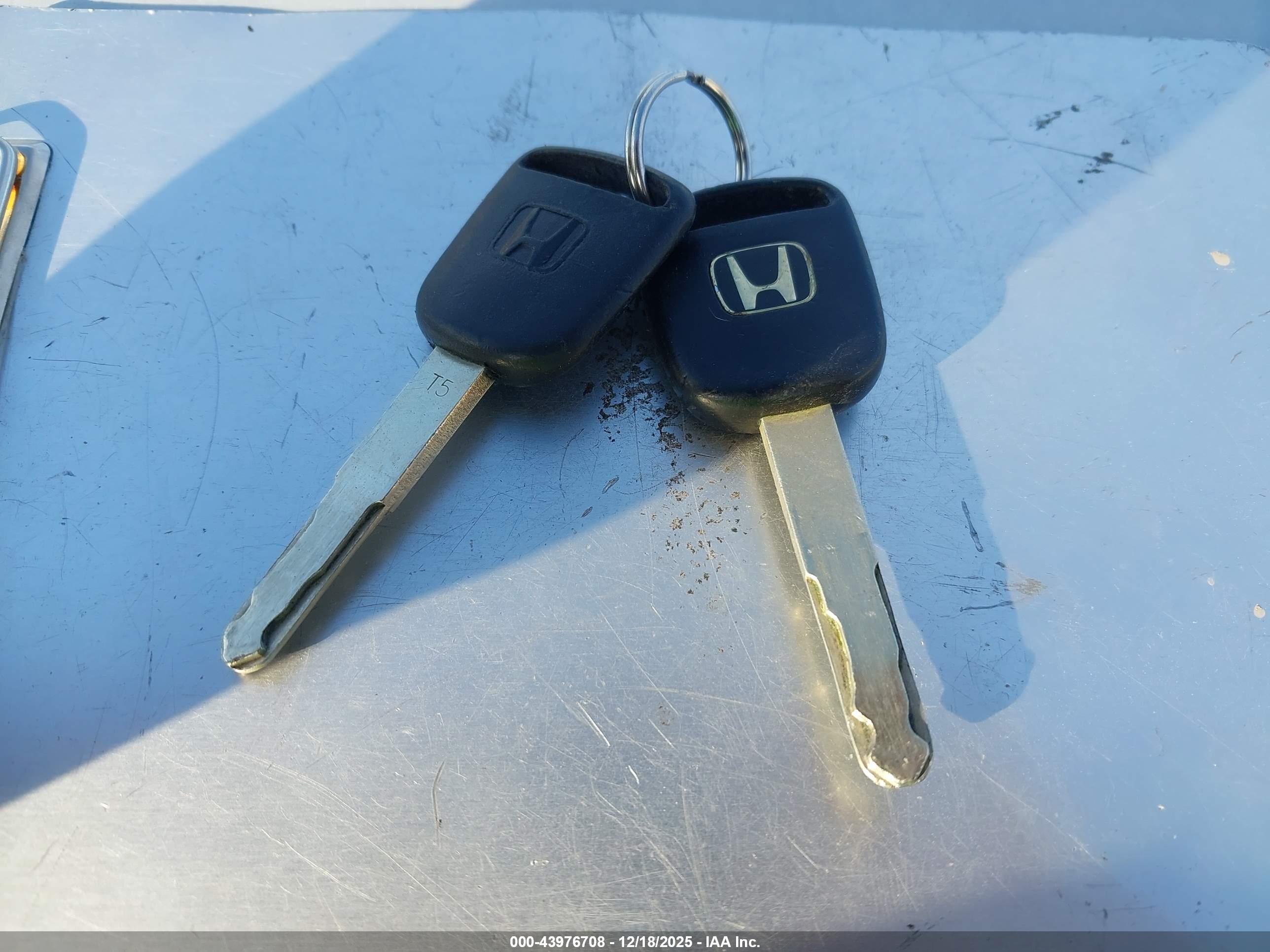 HONDA CIVIC image 11