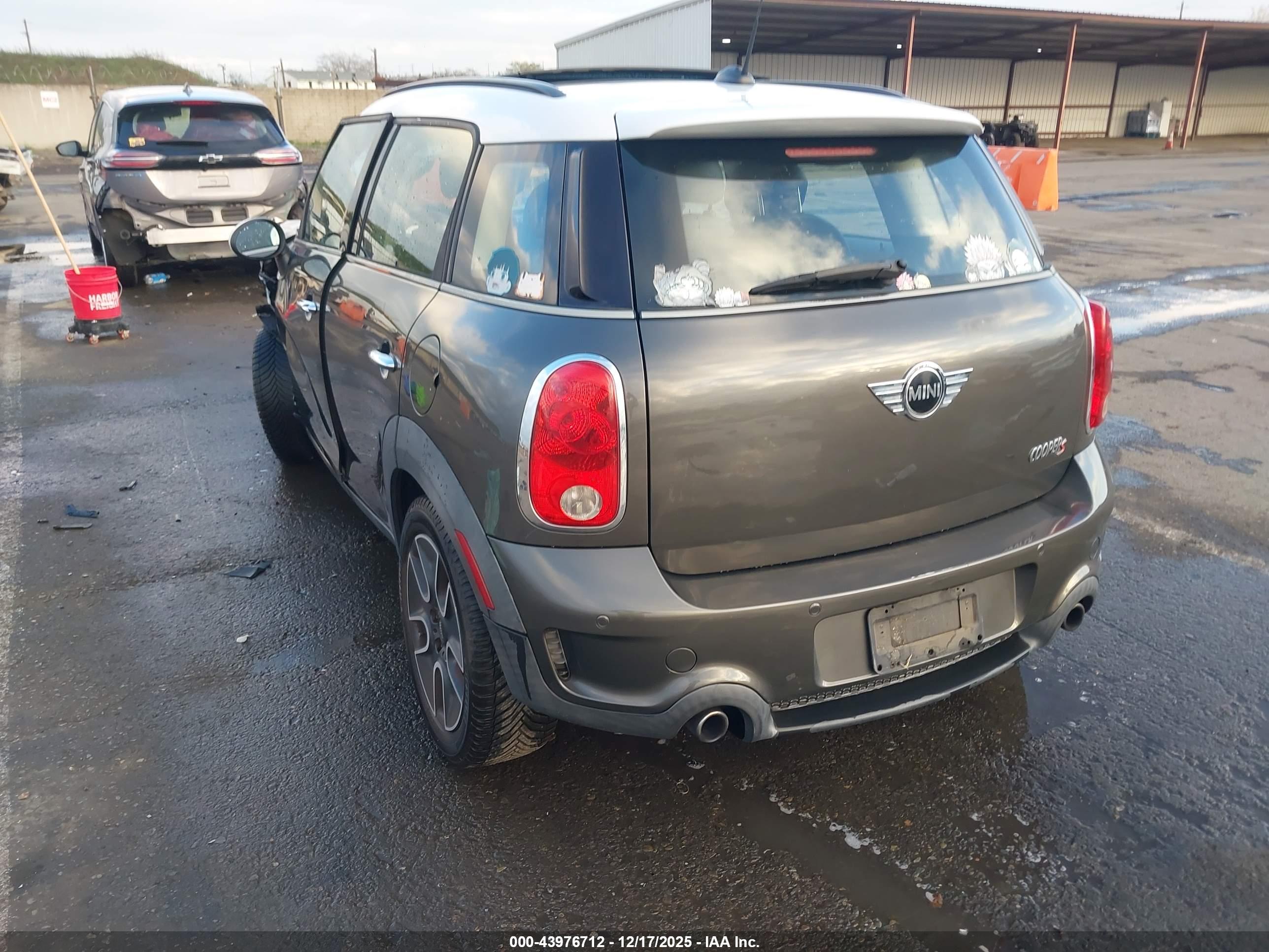 MINI COOPER image 3