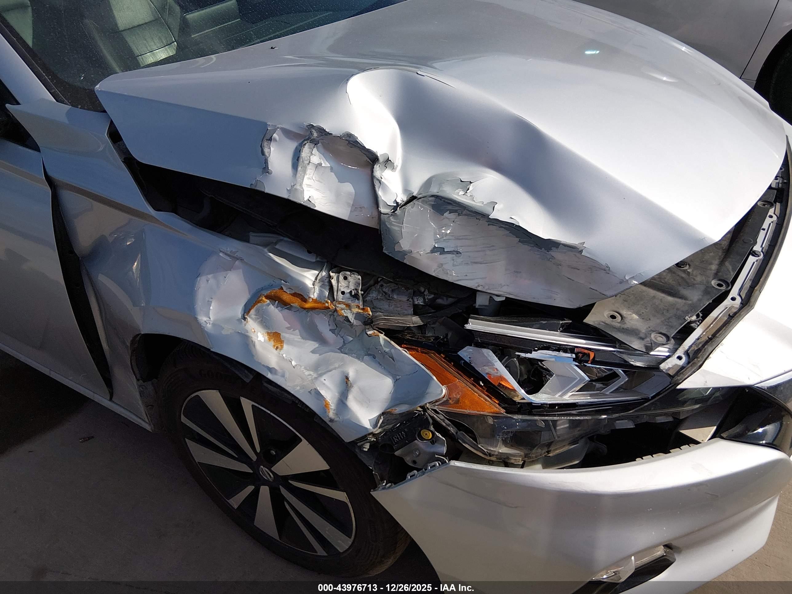 NISSAN ALTIMA image 6