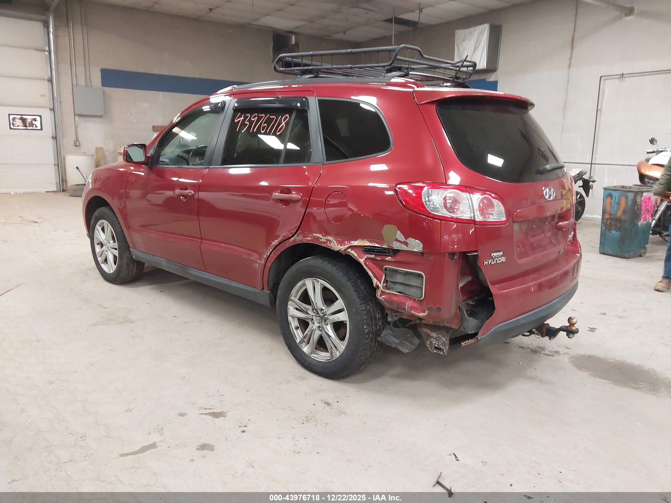 HYUNDAI SANTA image 3