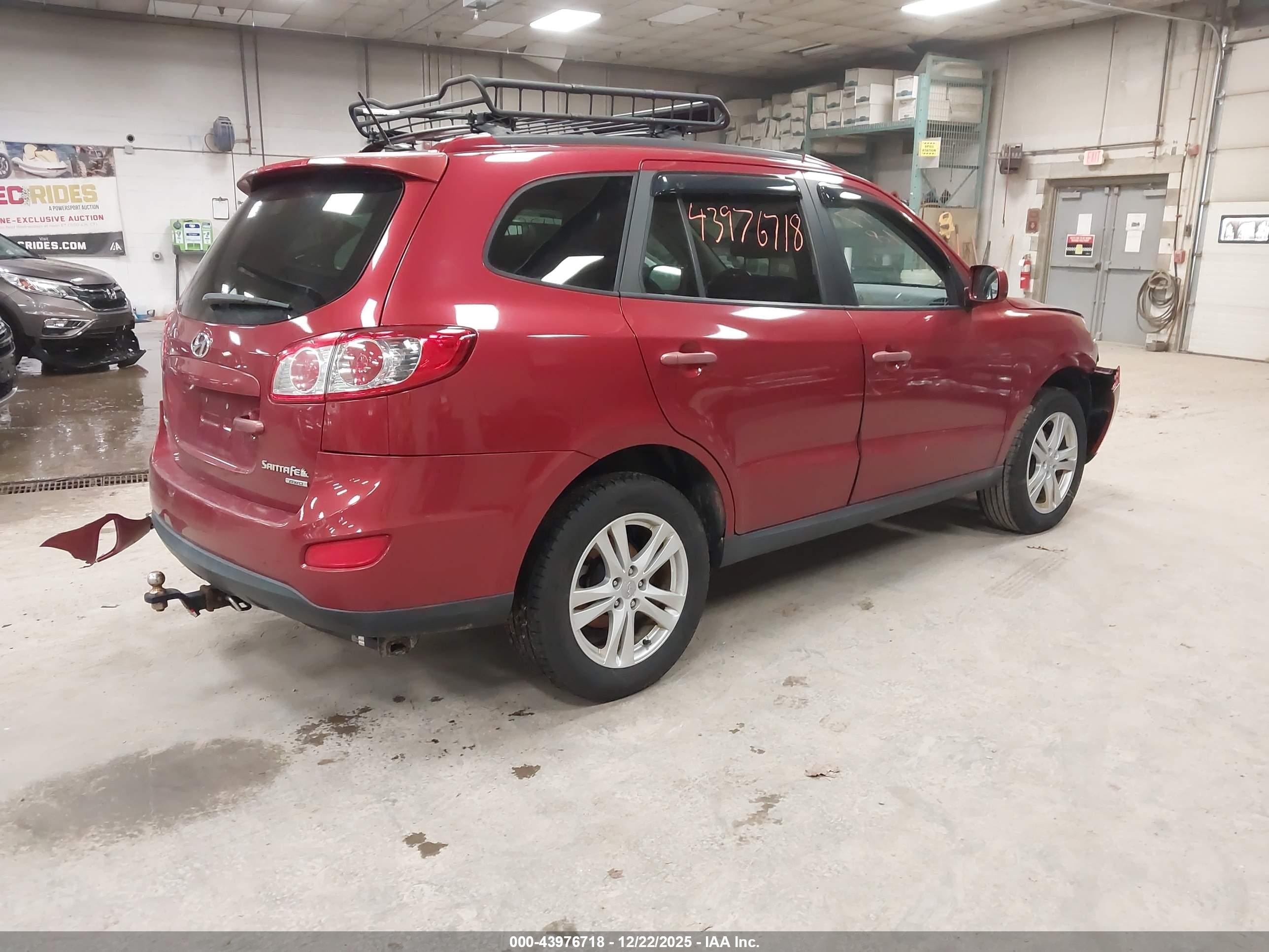 HYUNDAI SANTA image 4