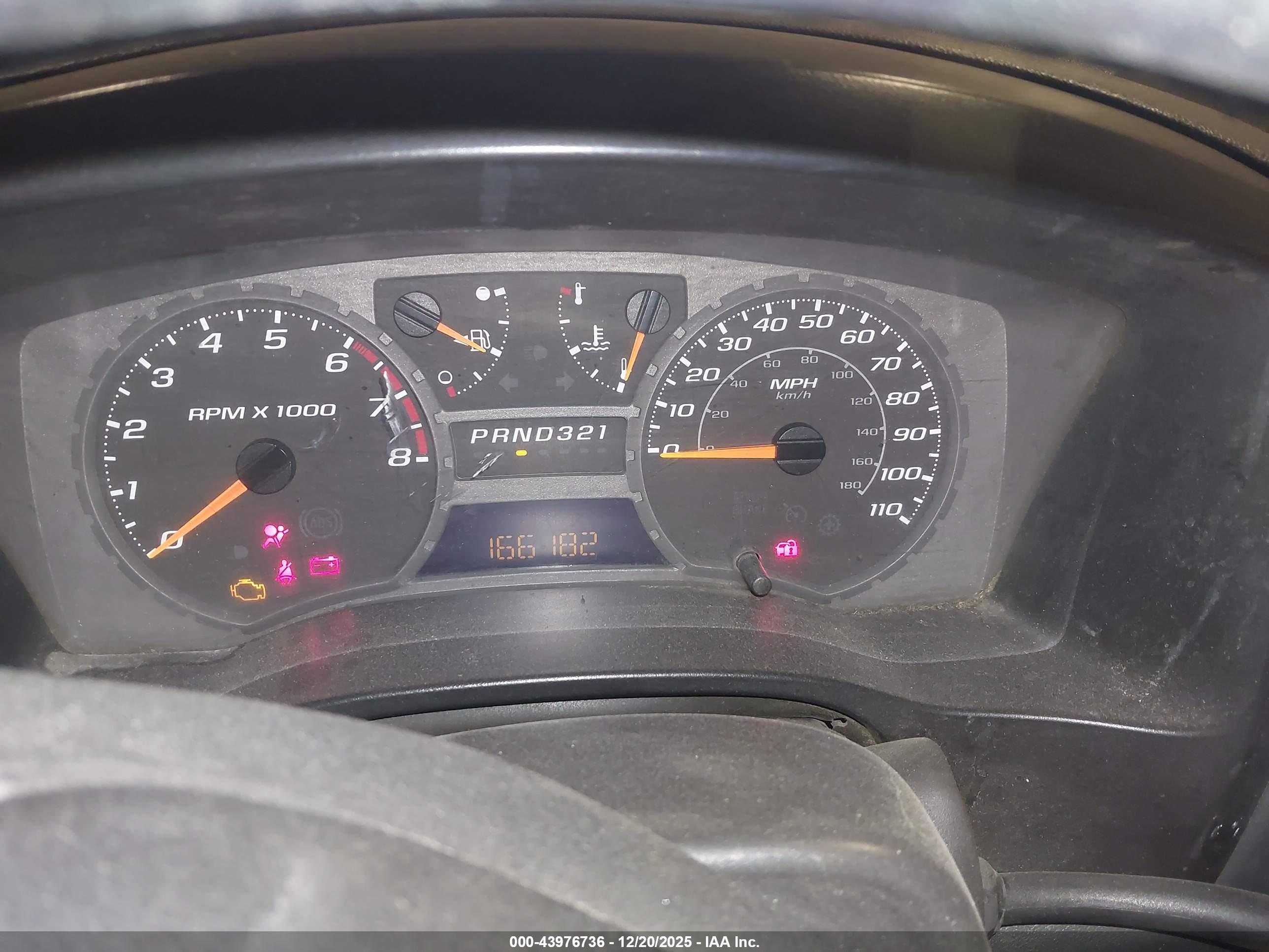 CHEVROLET COLORADO image 7