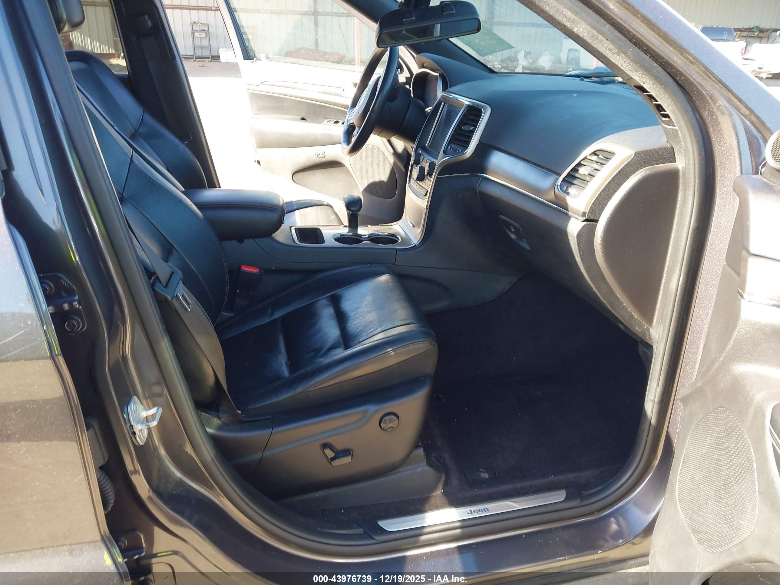 JEEP GRAND image 5