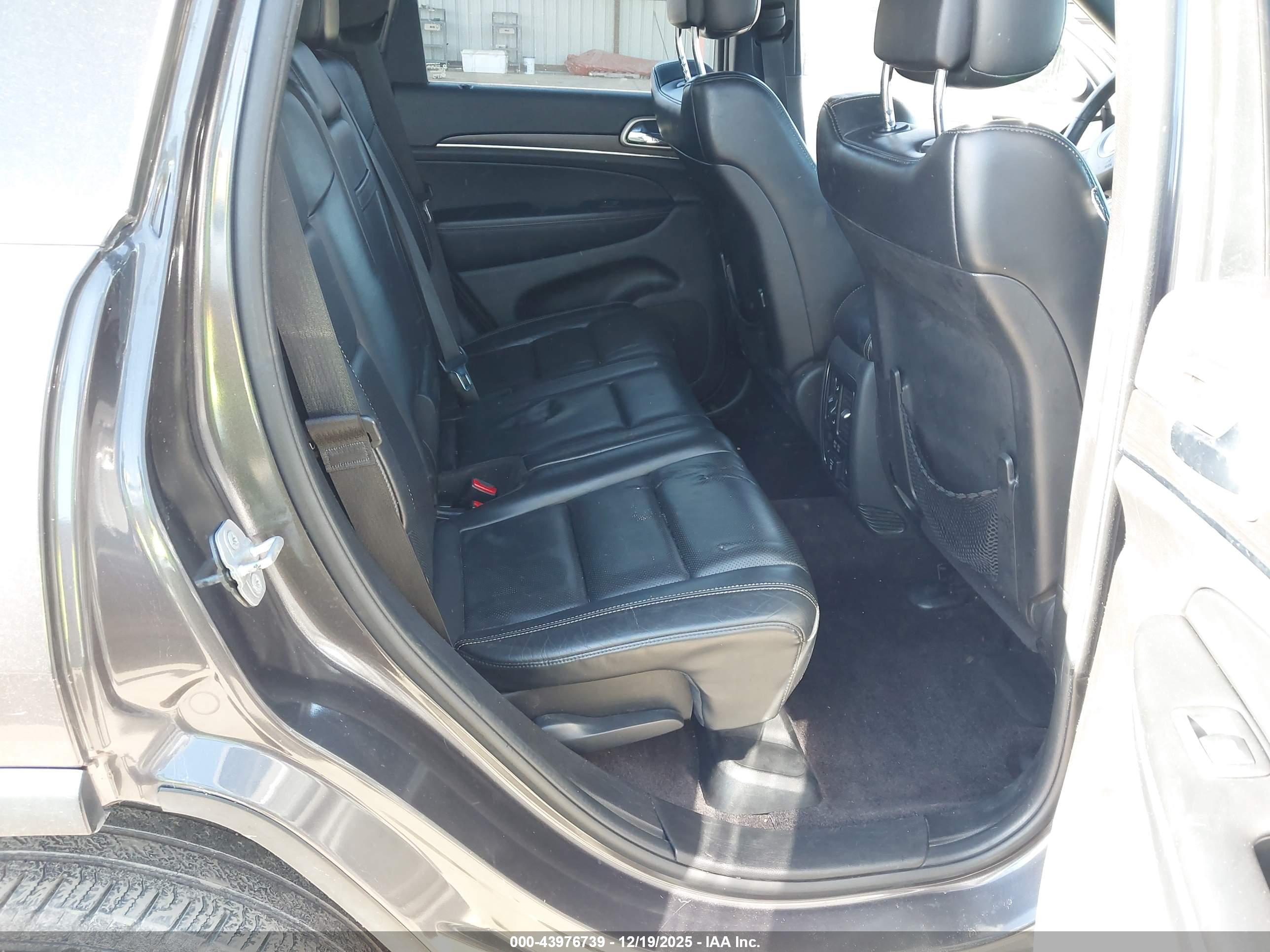 JEEP GRAND image 8