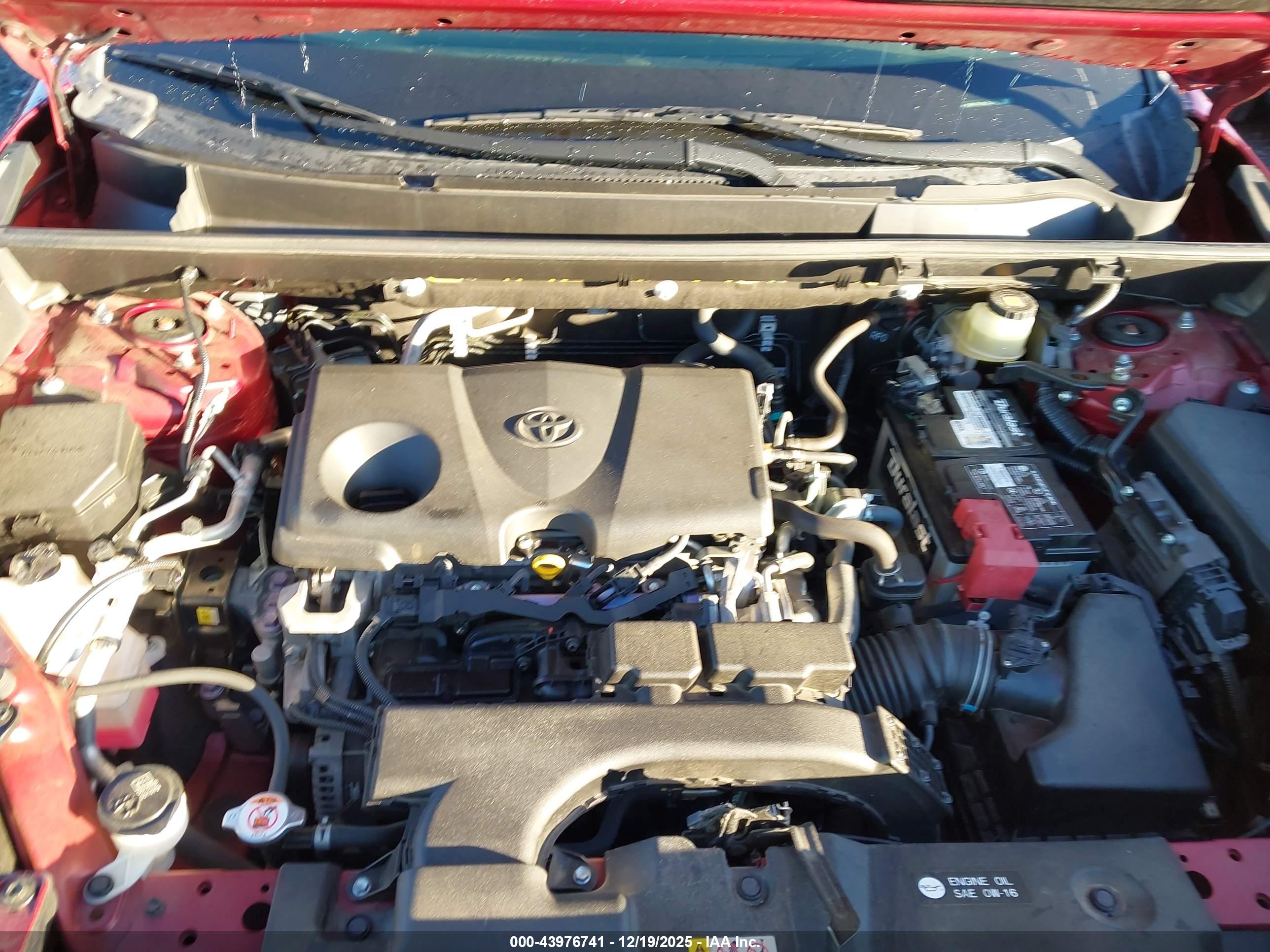 TOYOTA RAV4 image 10