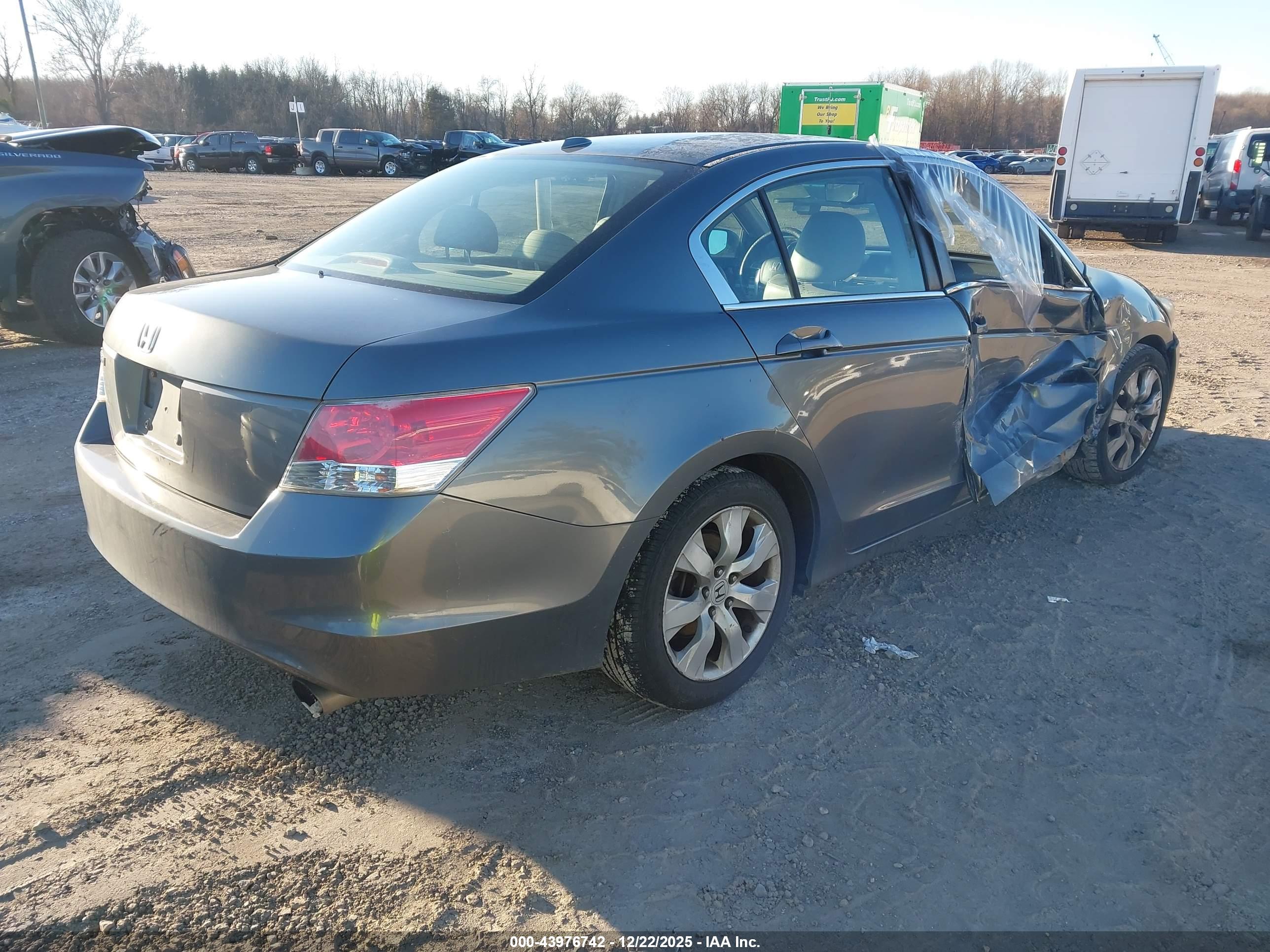 HONDA ACCORD image 4