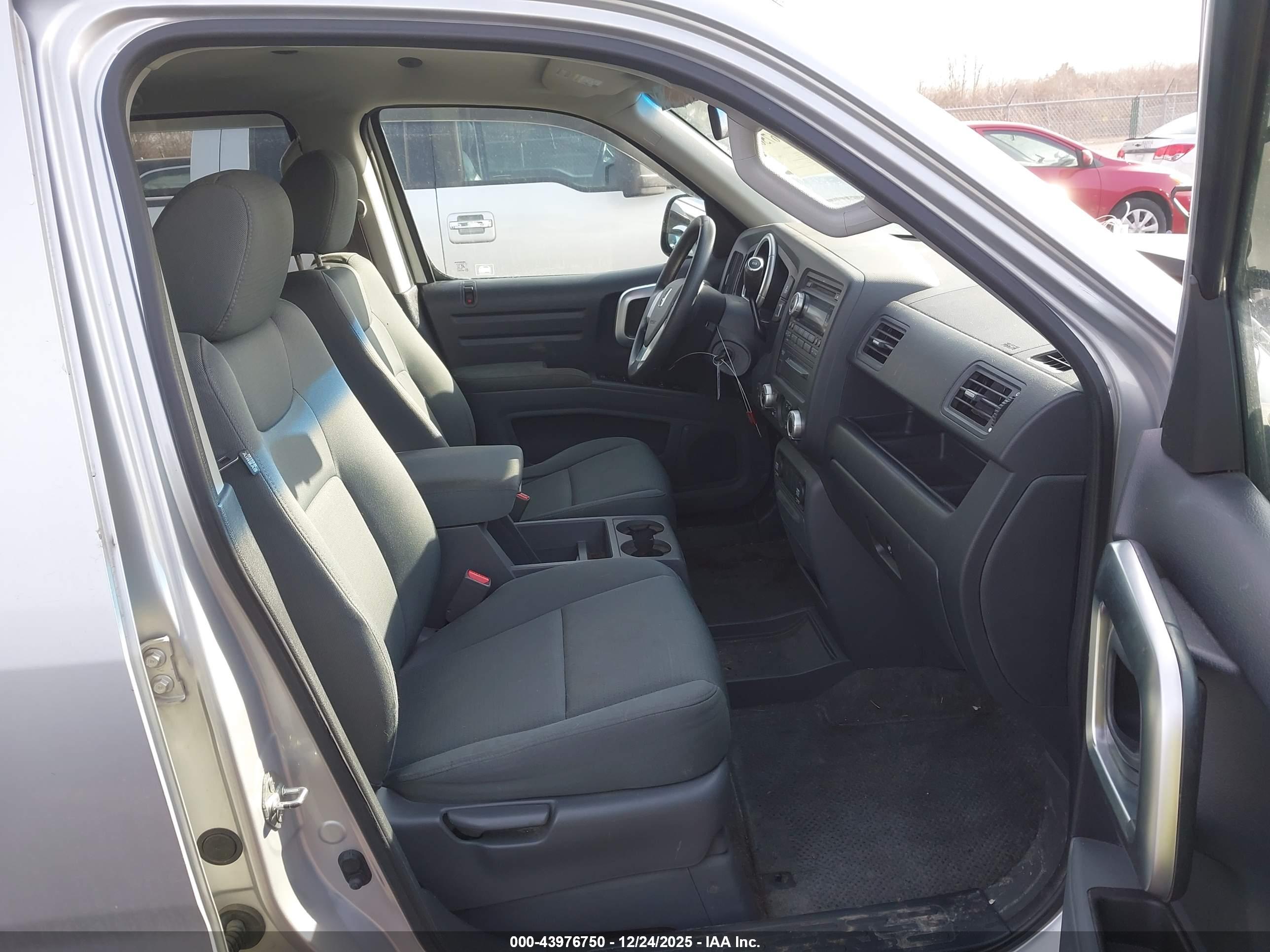 HONDA RIDGELINE image 5