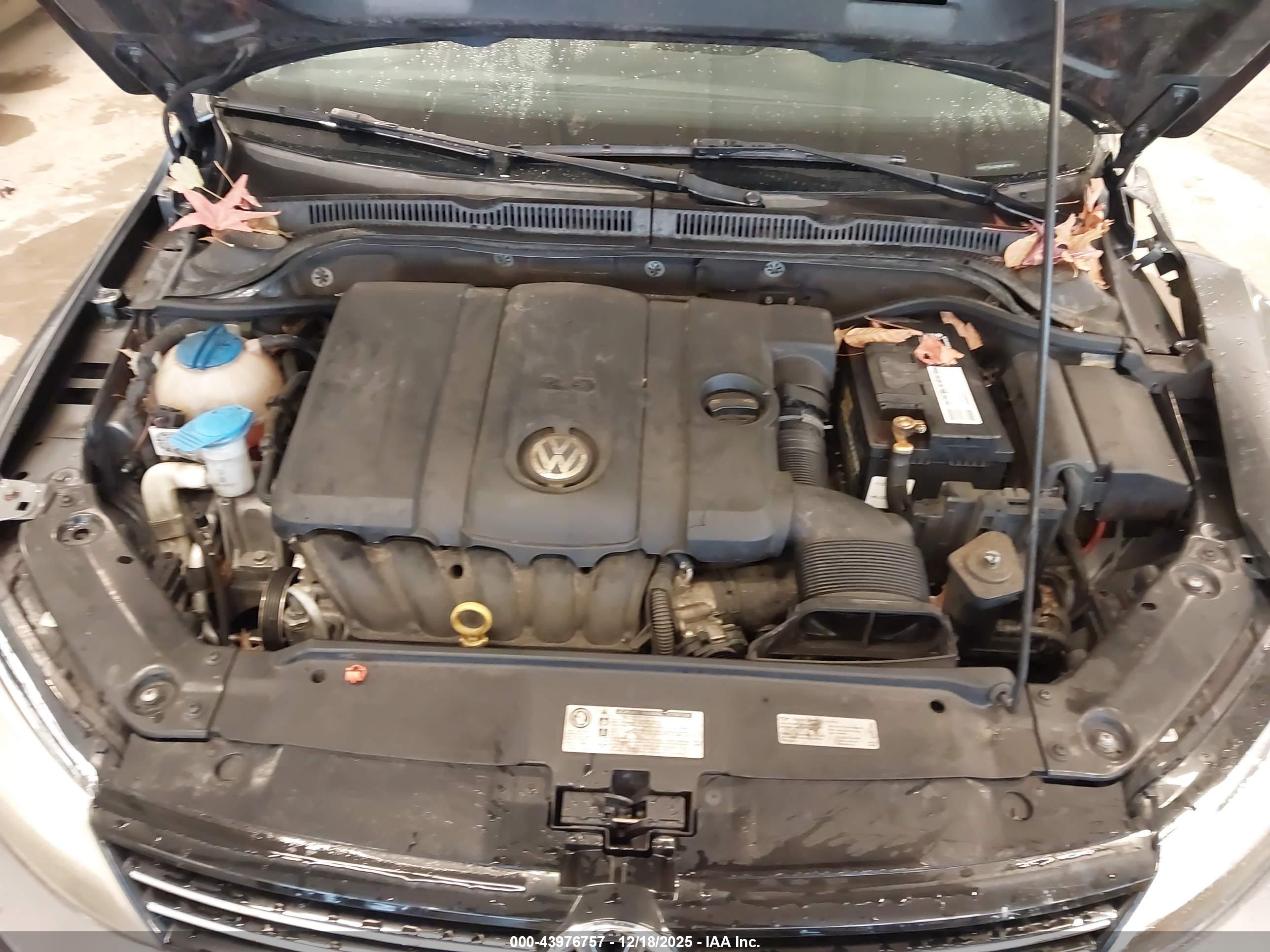 VOLKSWAGEN JETTA image 10