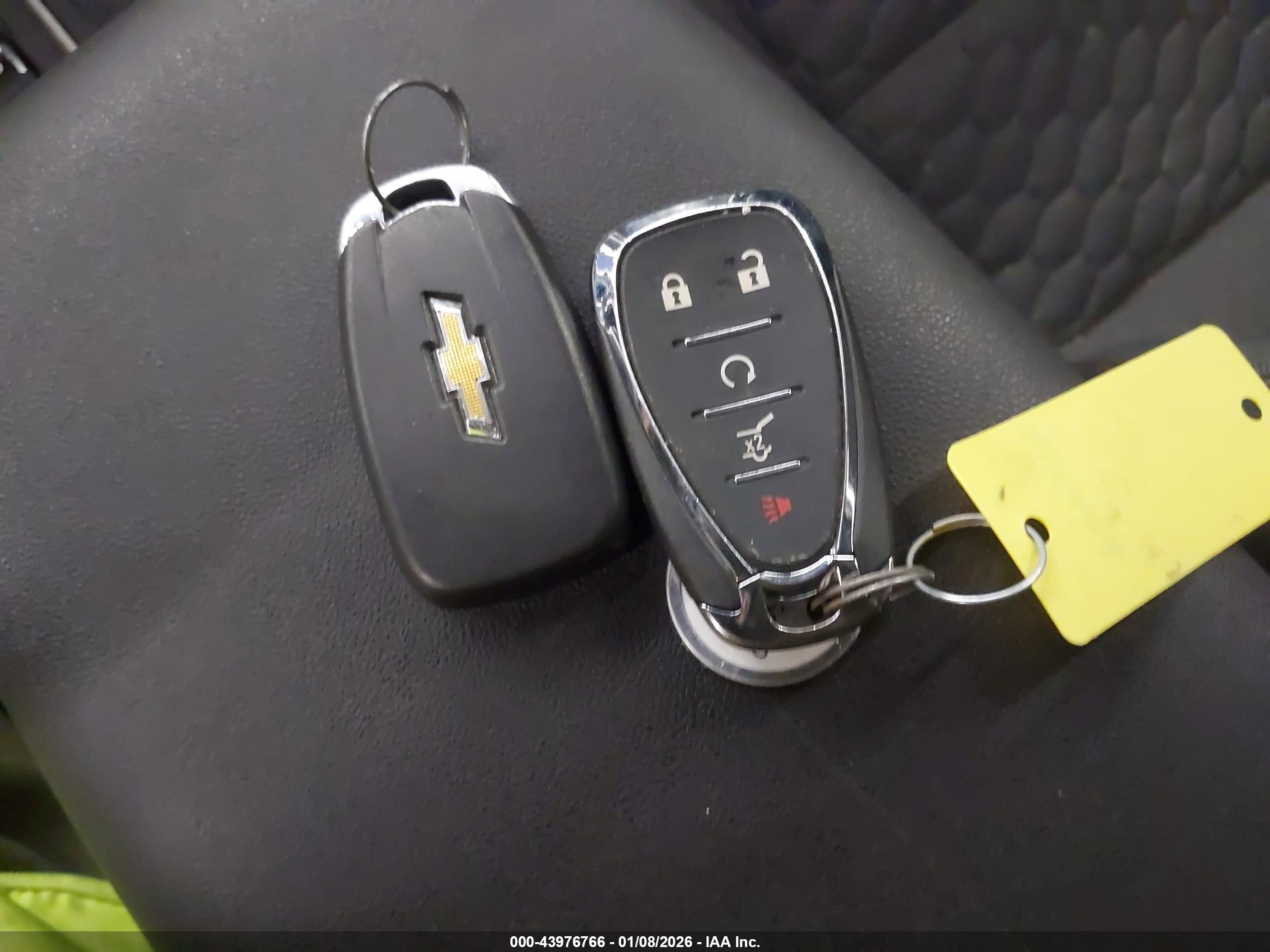 CHEVROLET EQUINOX image 11