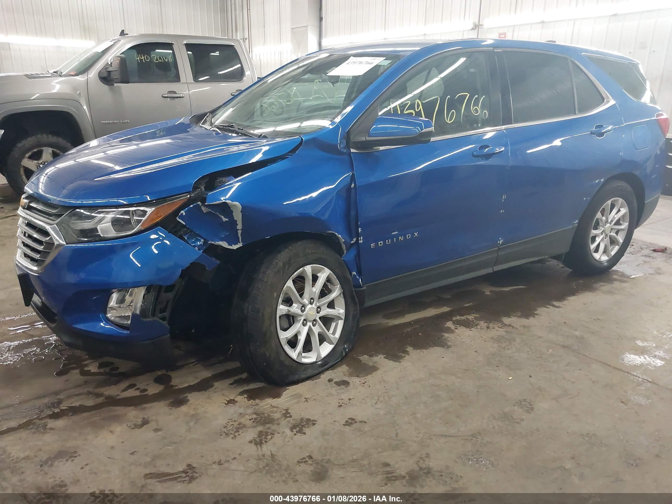 CHEVROLET EQUINOX image 2
