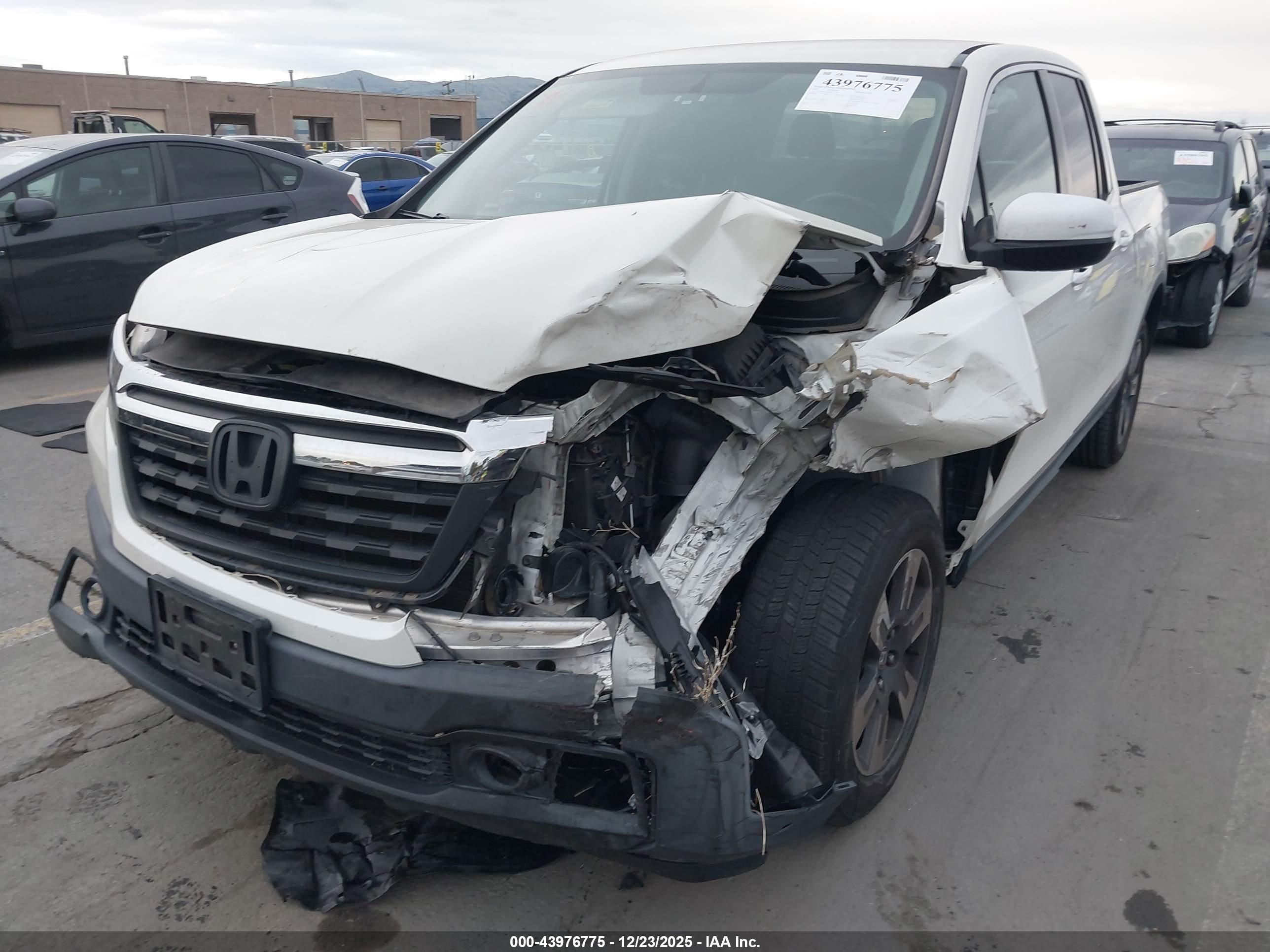 HONDA RIDGELINE image 6