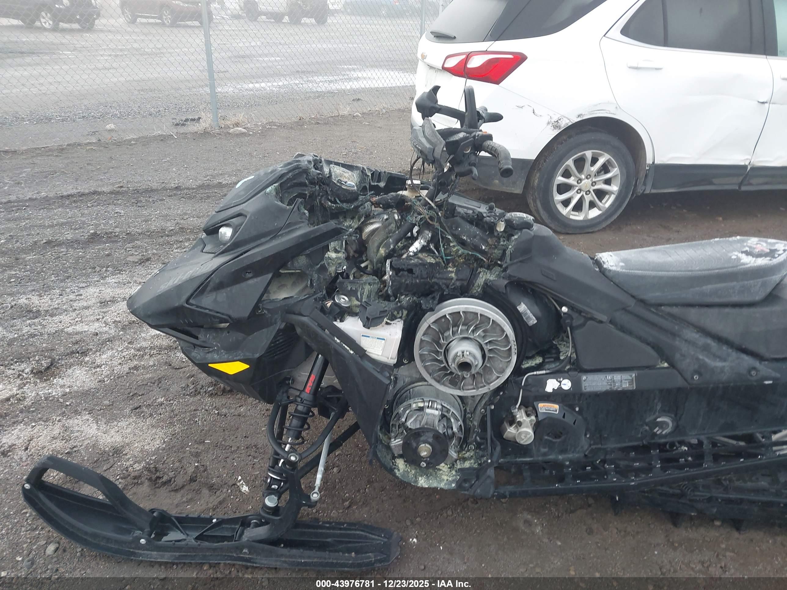 SKI-DOO SUMMIT image 10