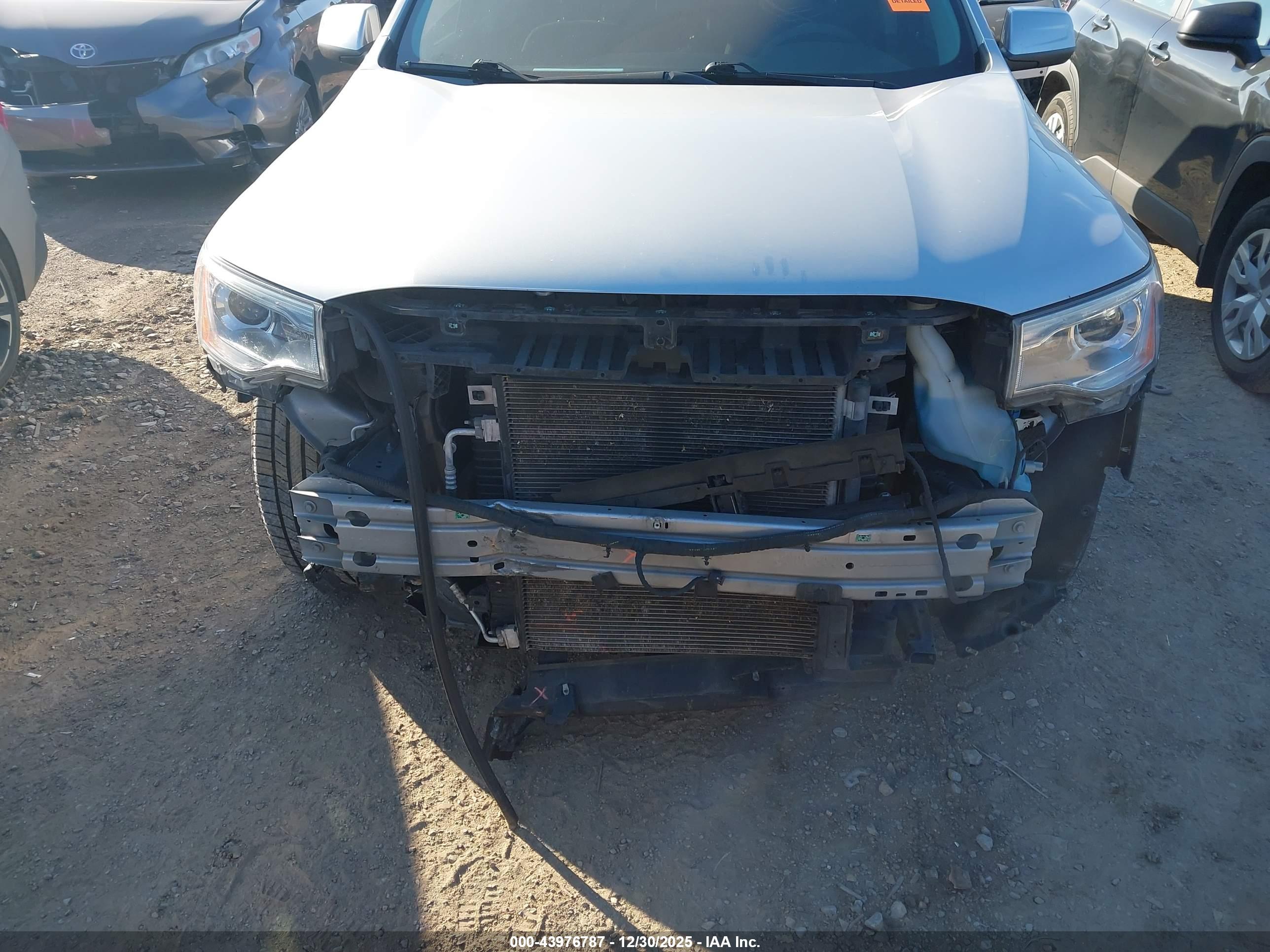 GMC ACADIA image 6