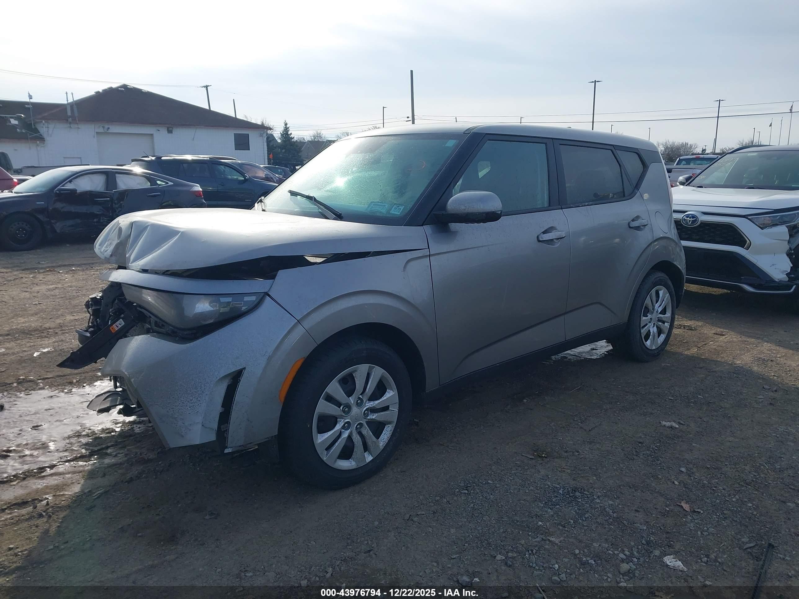 KIA SOUL image 2