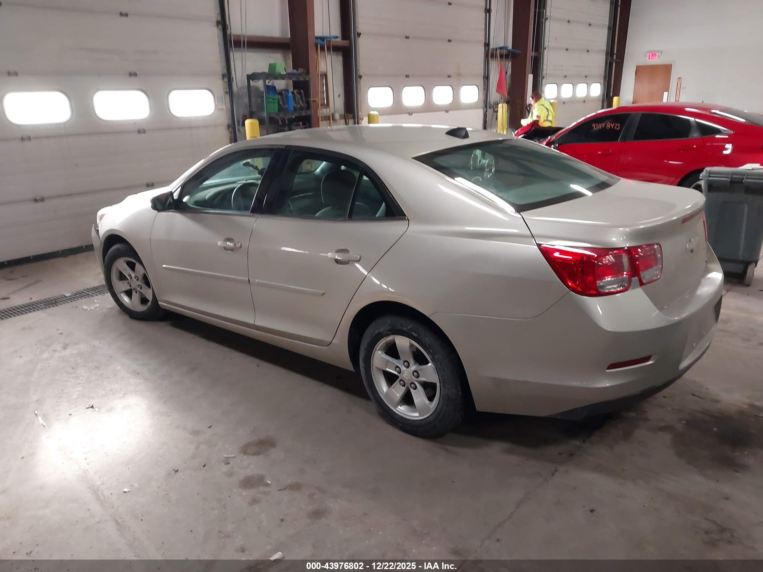 CHEVROLET MALIBU image 3