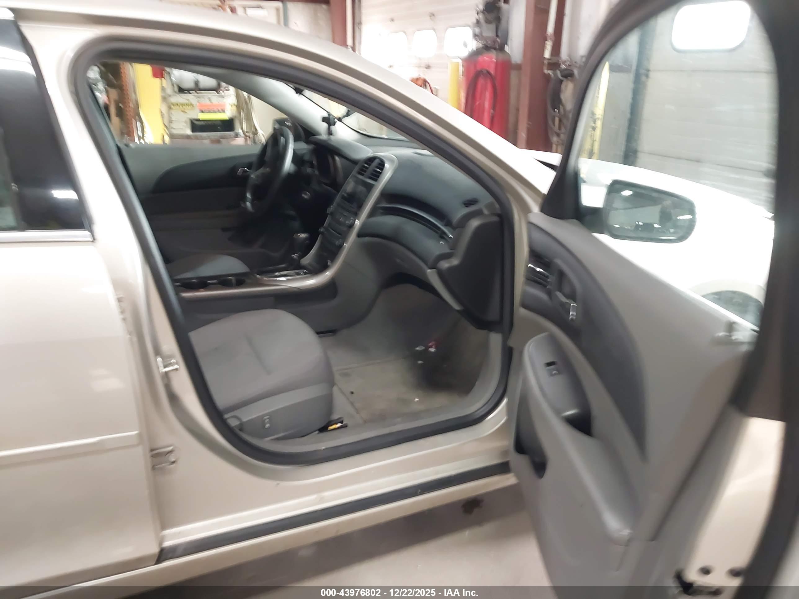 CHEVROLET MALIBU image 5