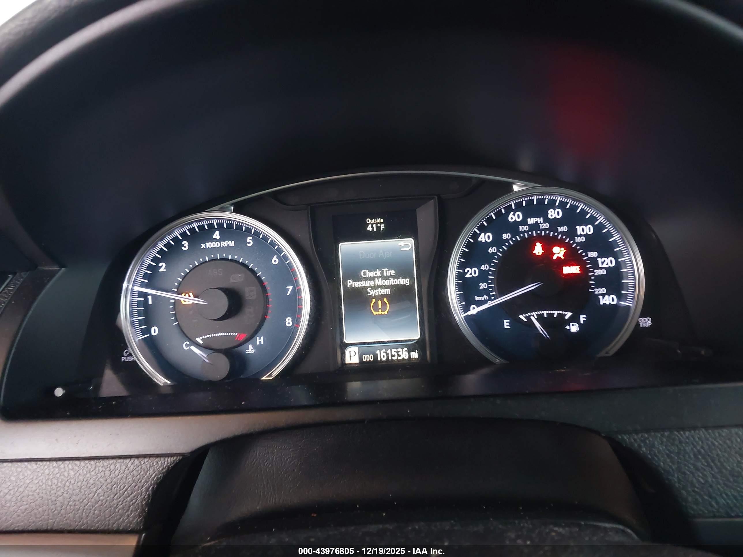 TOYOTA CAMRY image 7