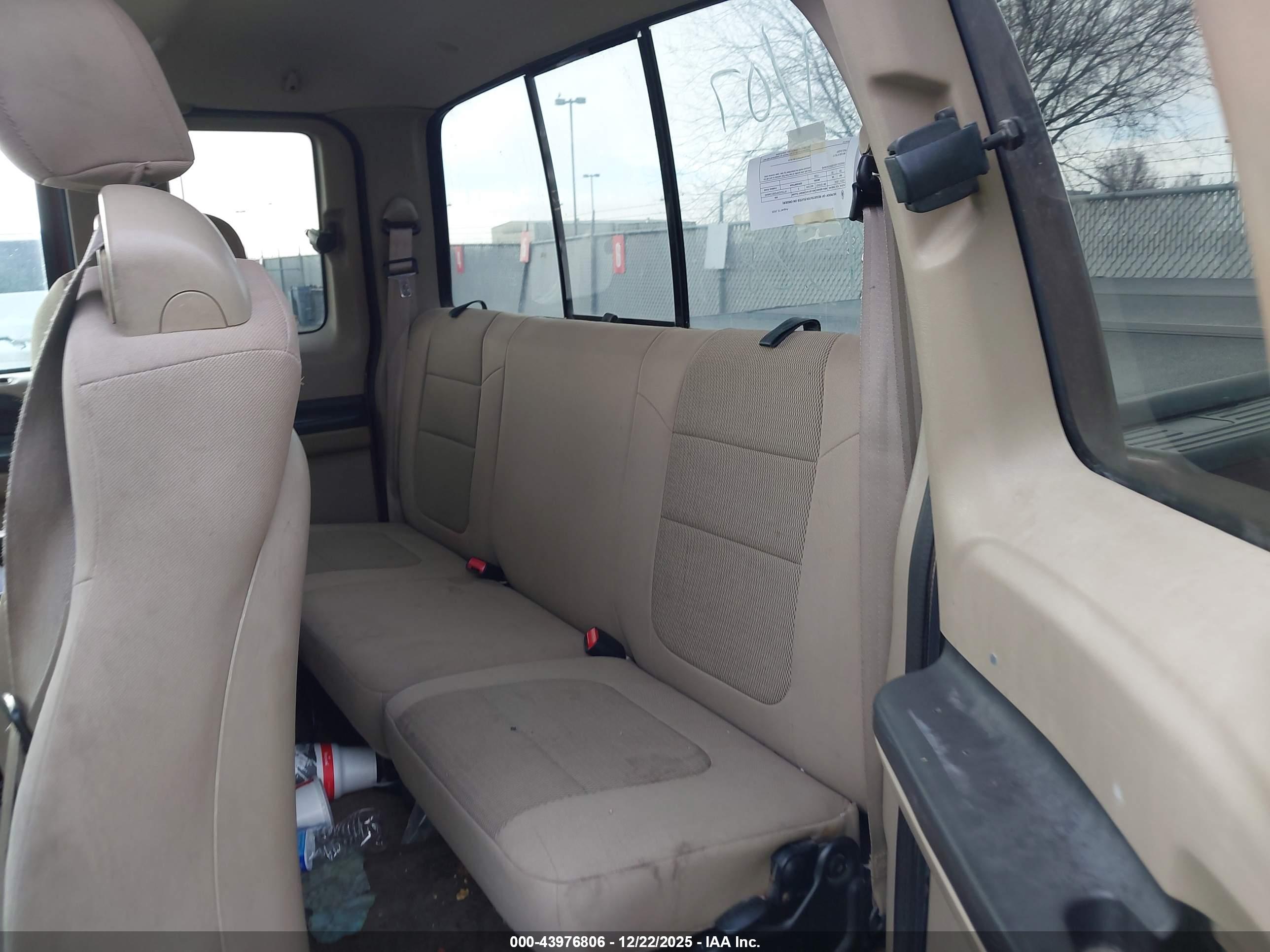 FORD F-250 image 8