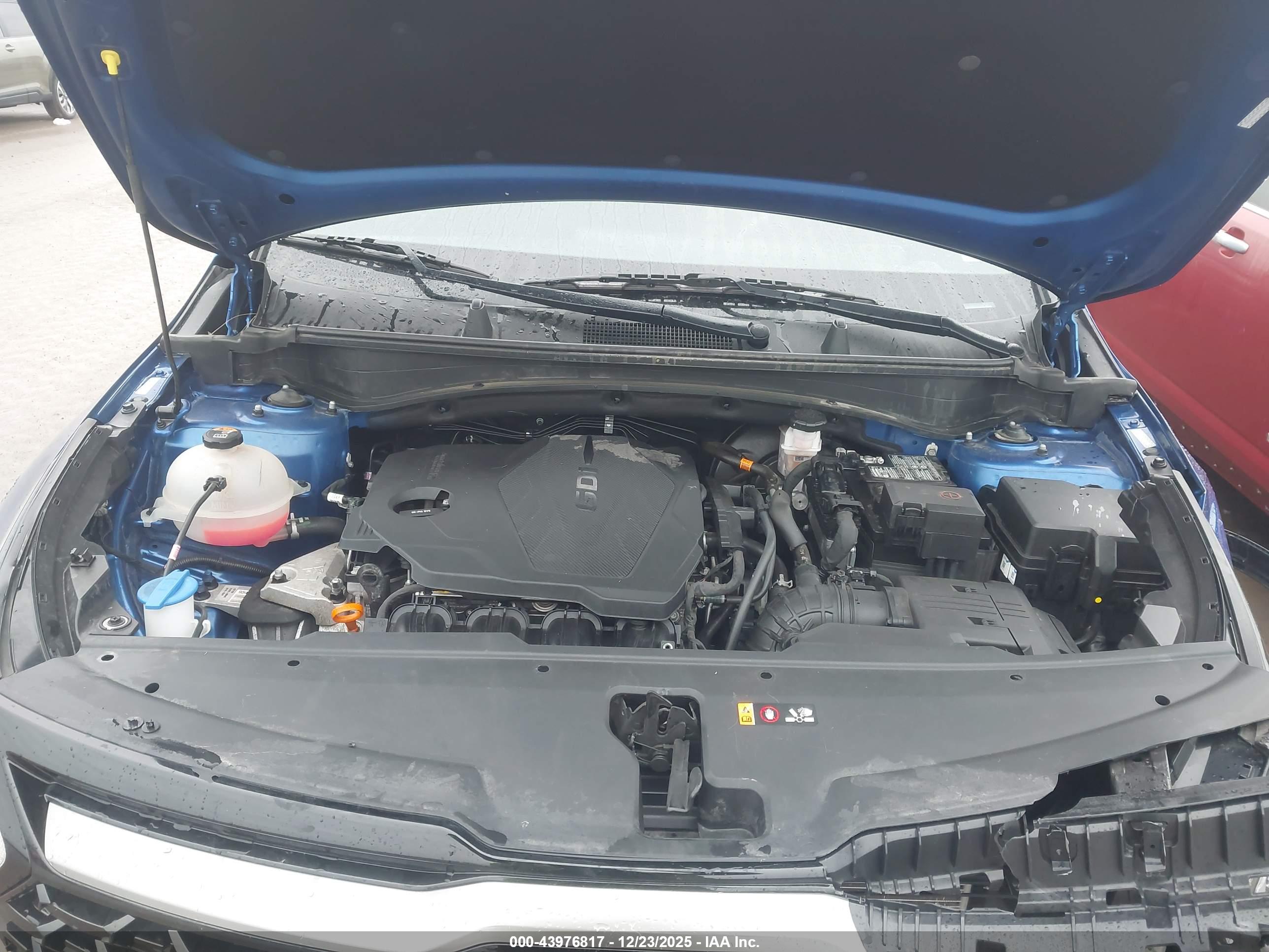 KIA SPORTAGE image 10