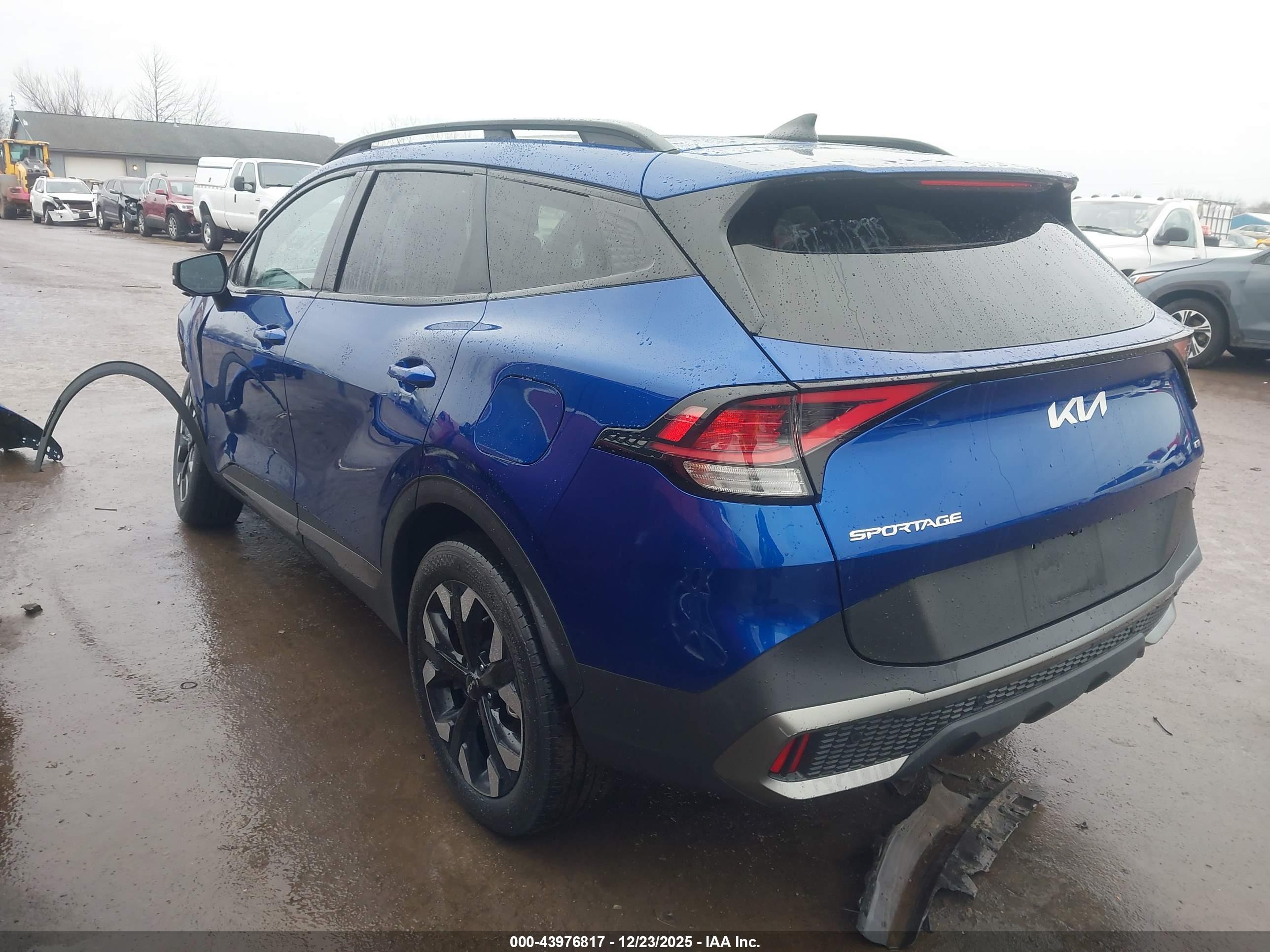 KIA SPORTAGE image 3