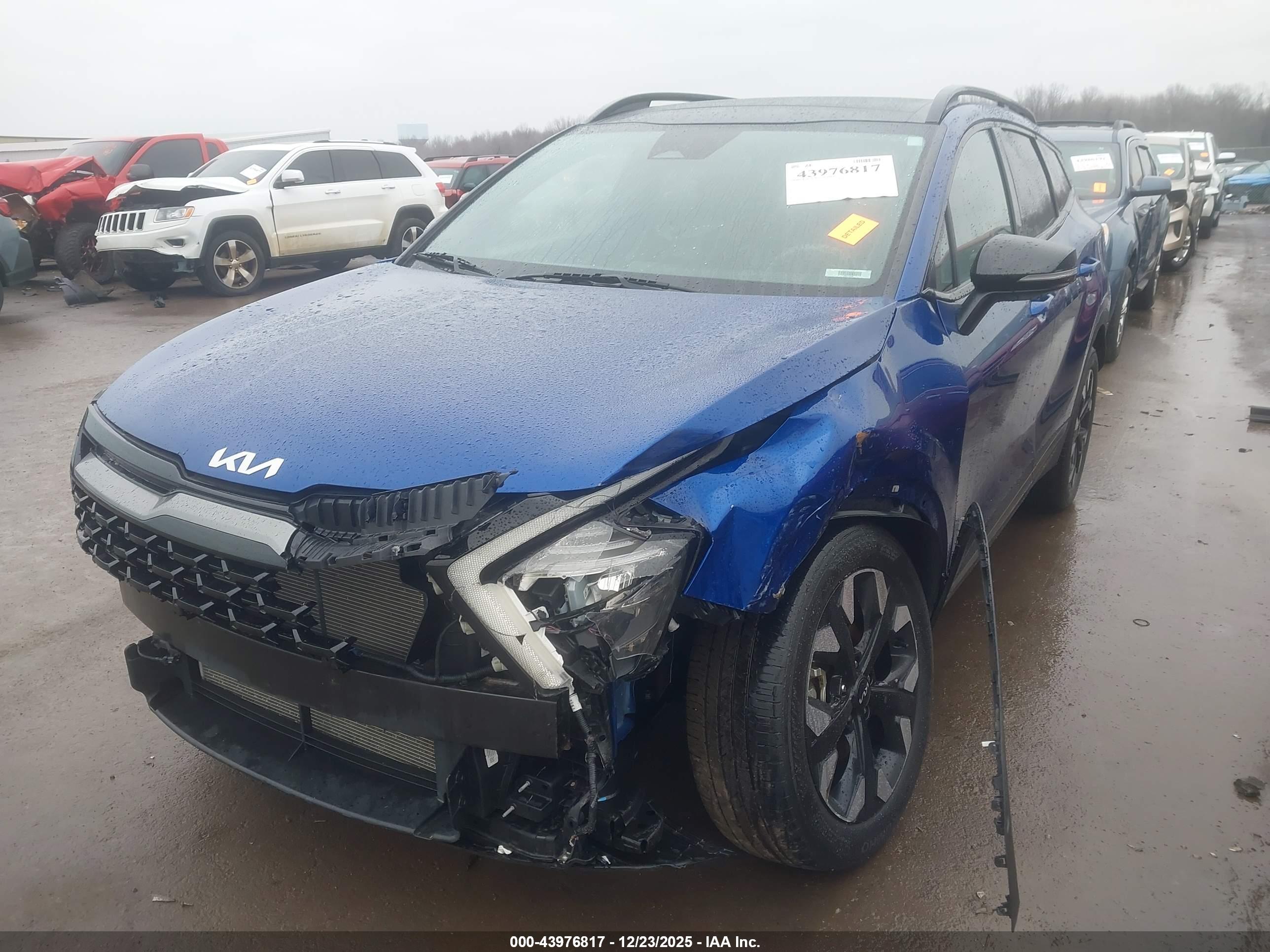 KIA SPORTAGE image 6