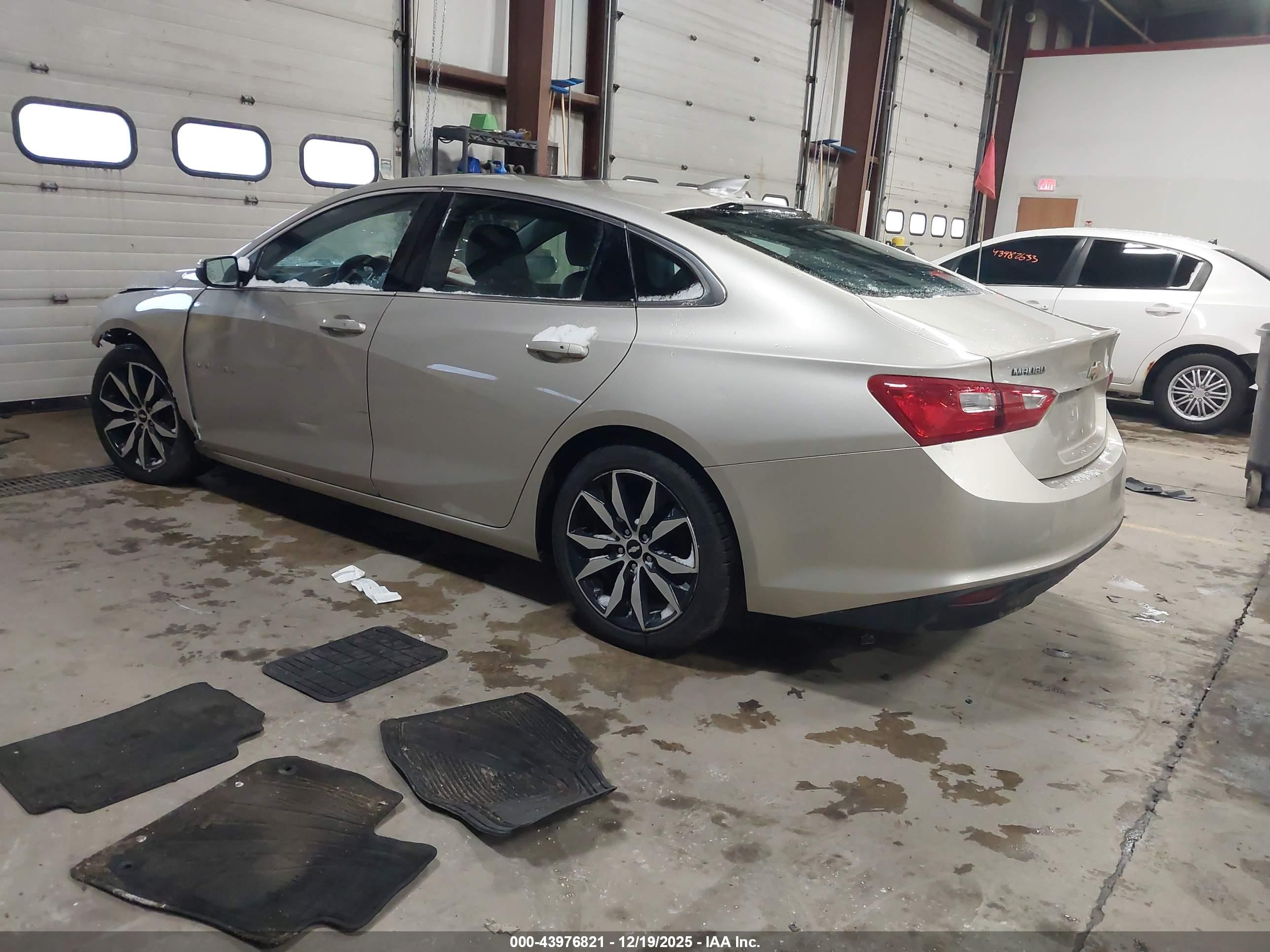 CHEVROLET MALIBU image 3