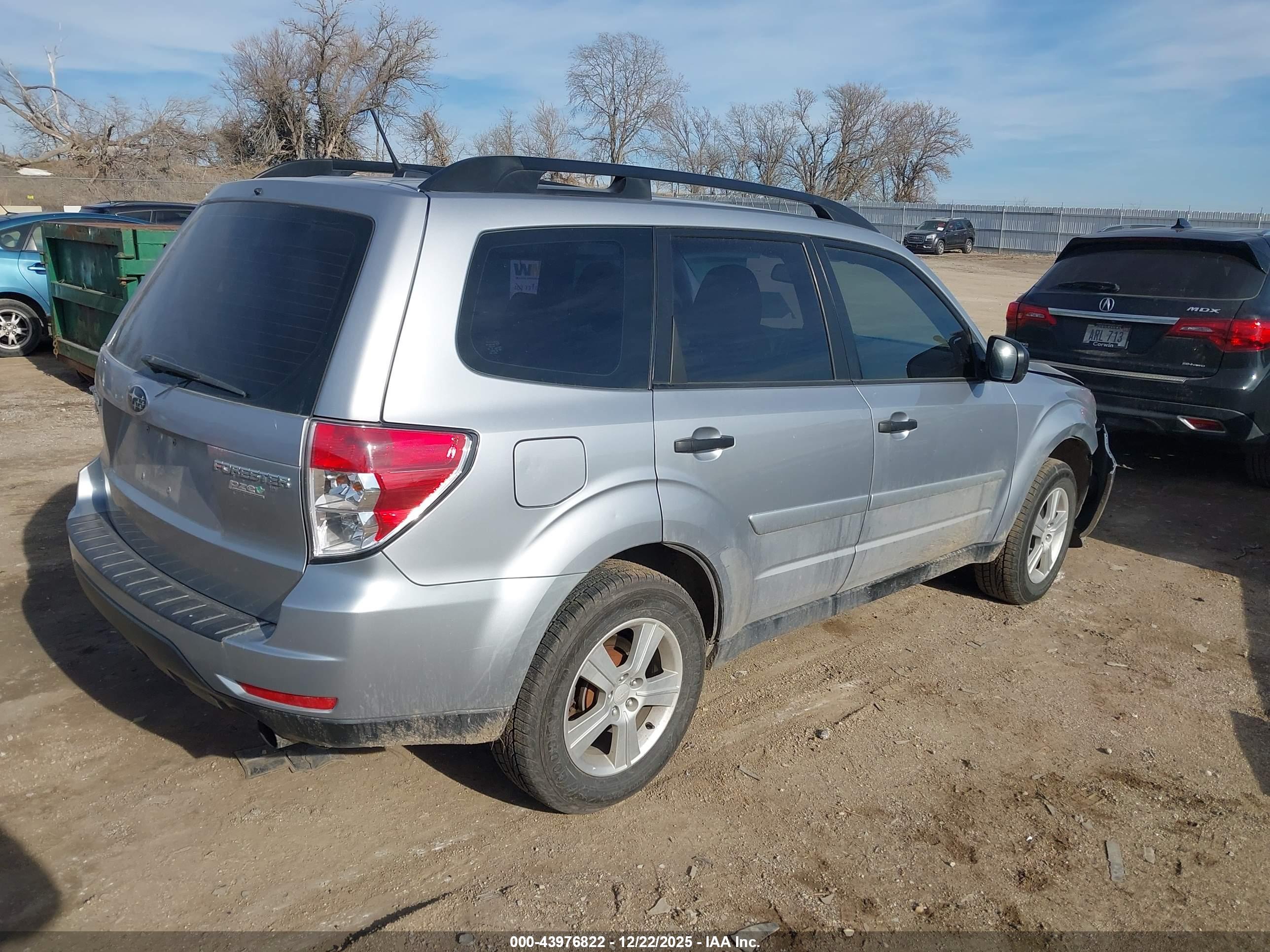 SUBARU FORESTER image 4