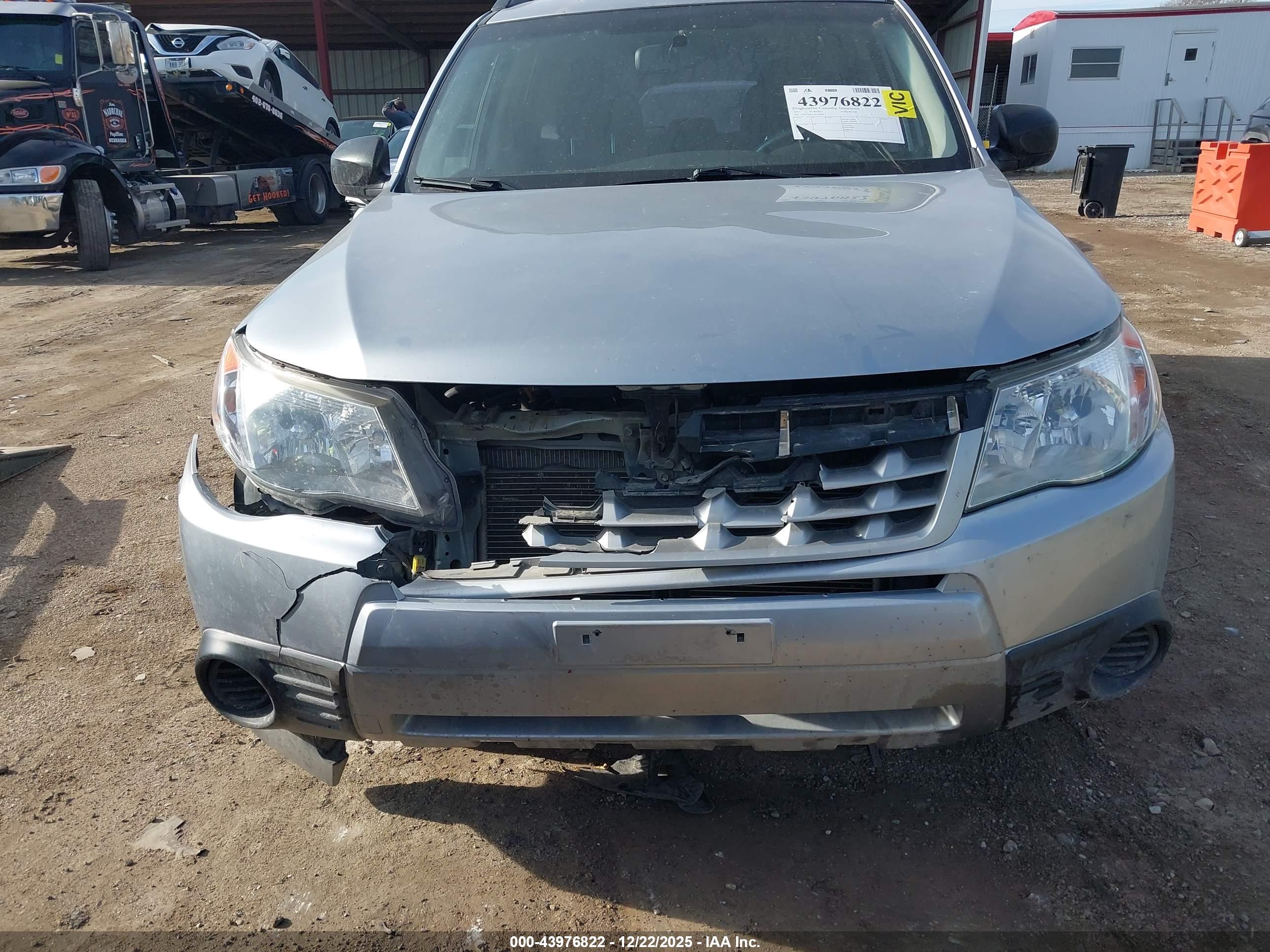 SUBARU FORESTER image 6