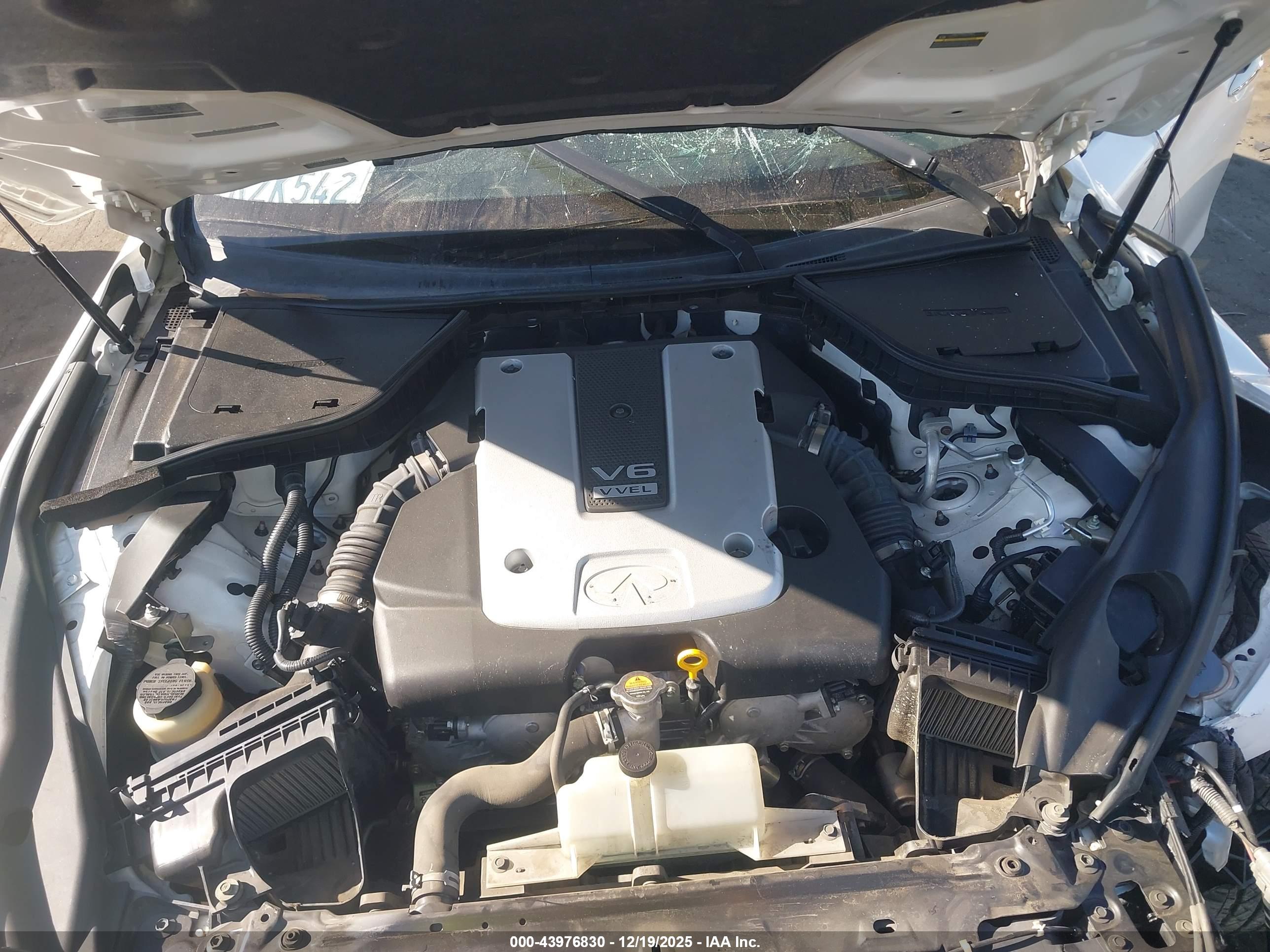 INFINITI Q50 image 10