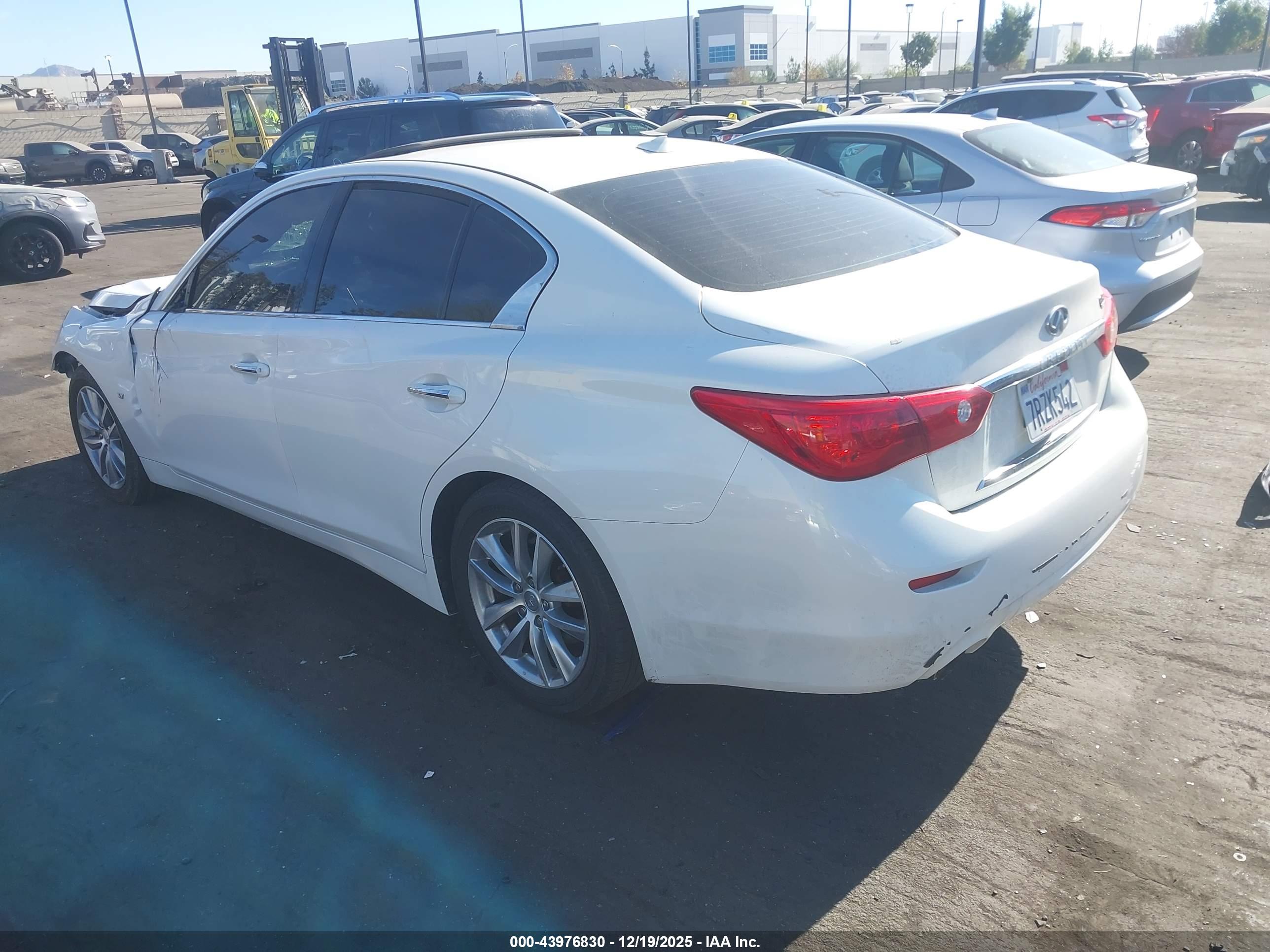 INFINITI Q50 image 3