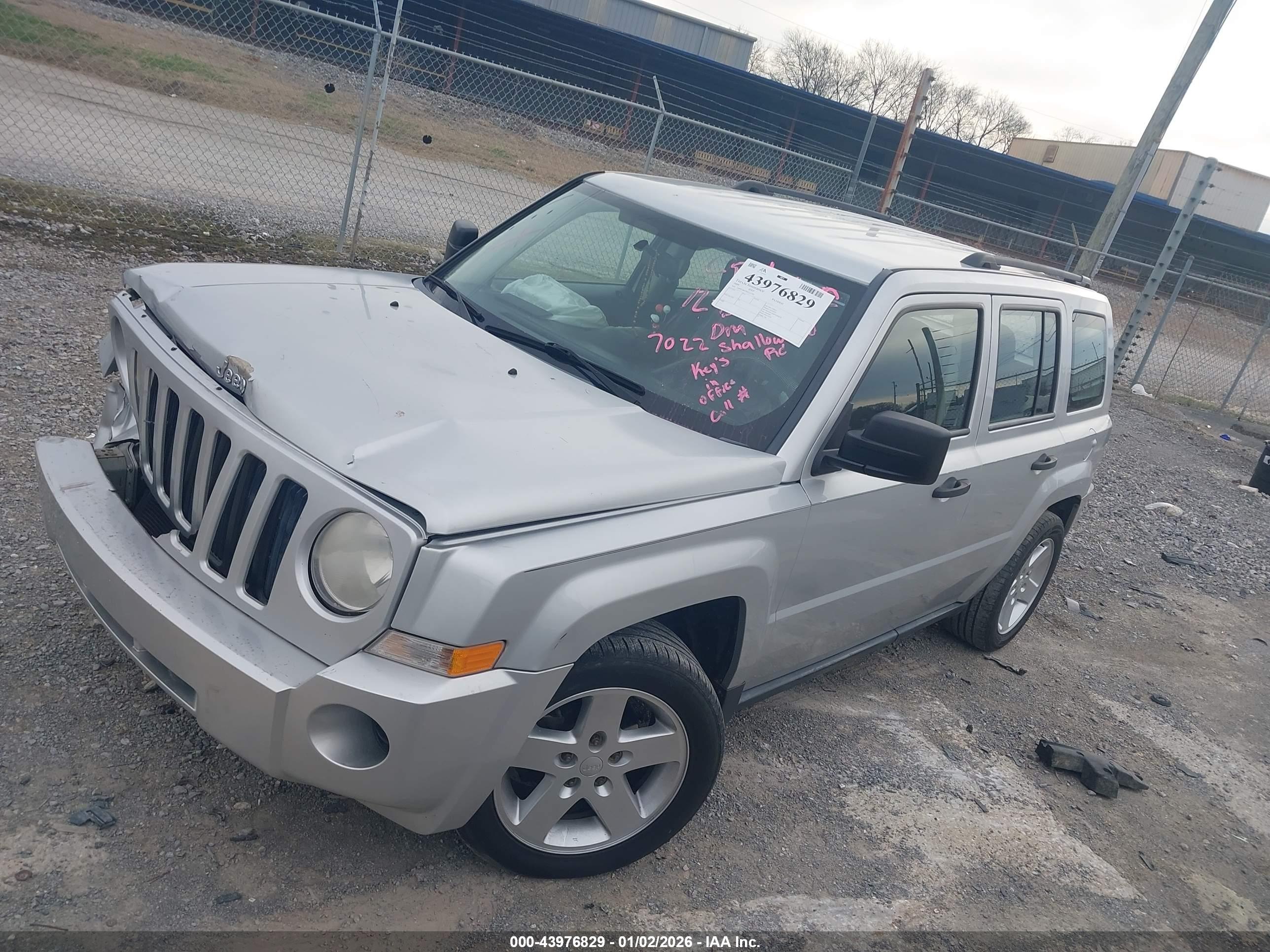 JEEP PATRIOT image 2