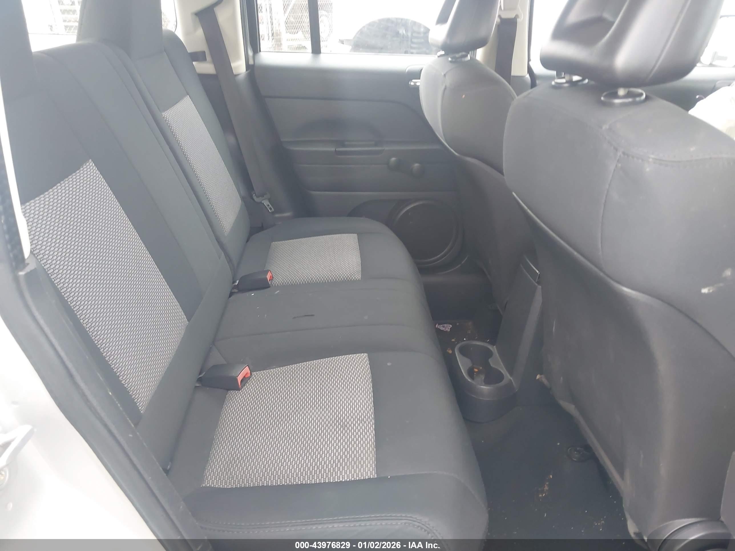 JEEP PATRIOT image 8