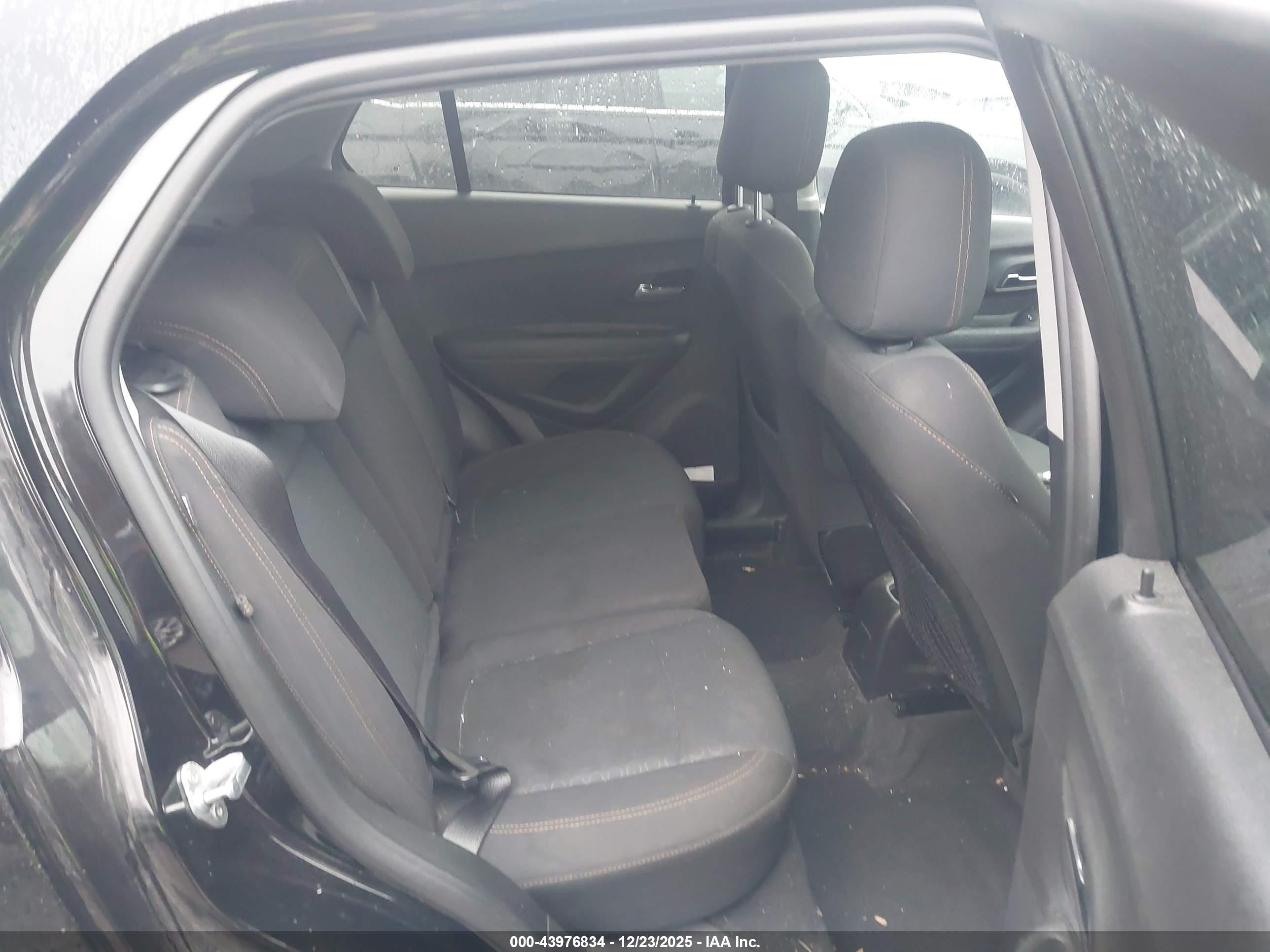 CHEVROLET TRAX image 8