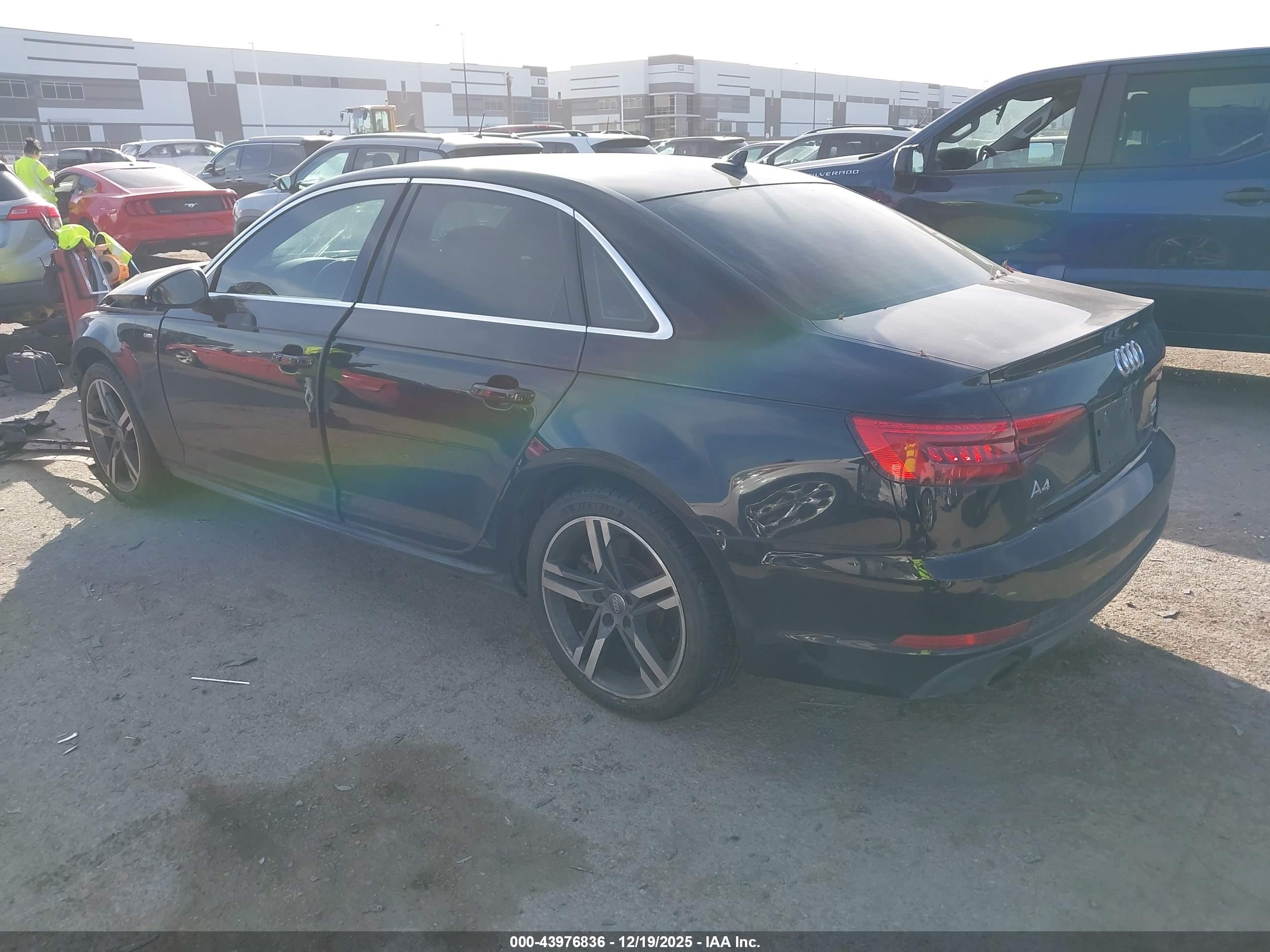 AUDI A4 image 3