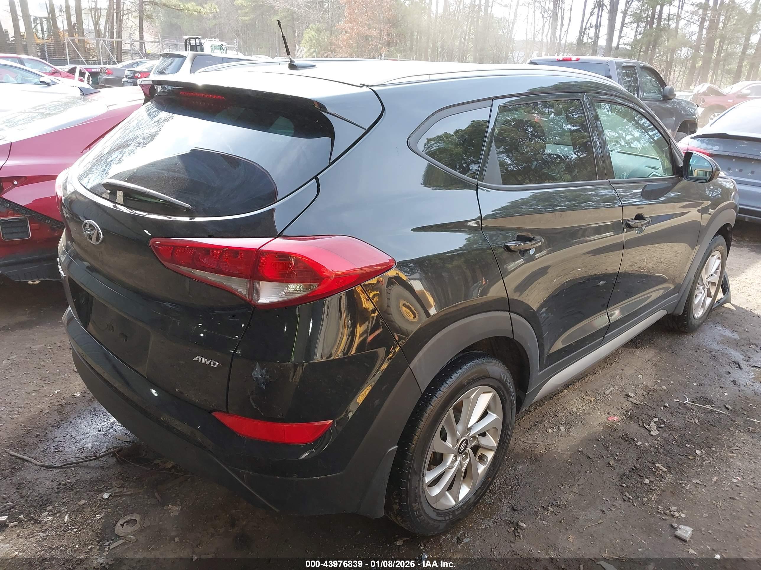 HYUNDAI TUCSON image 4