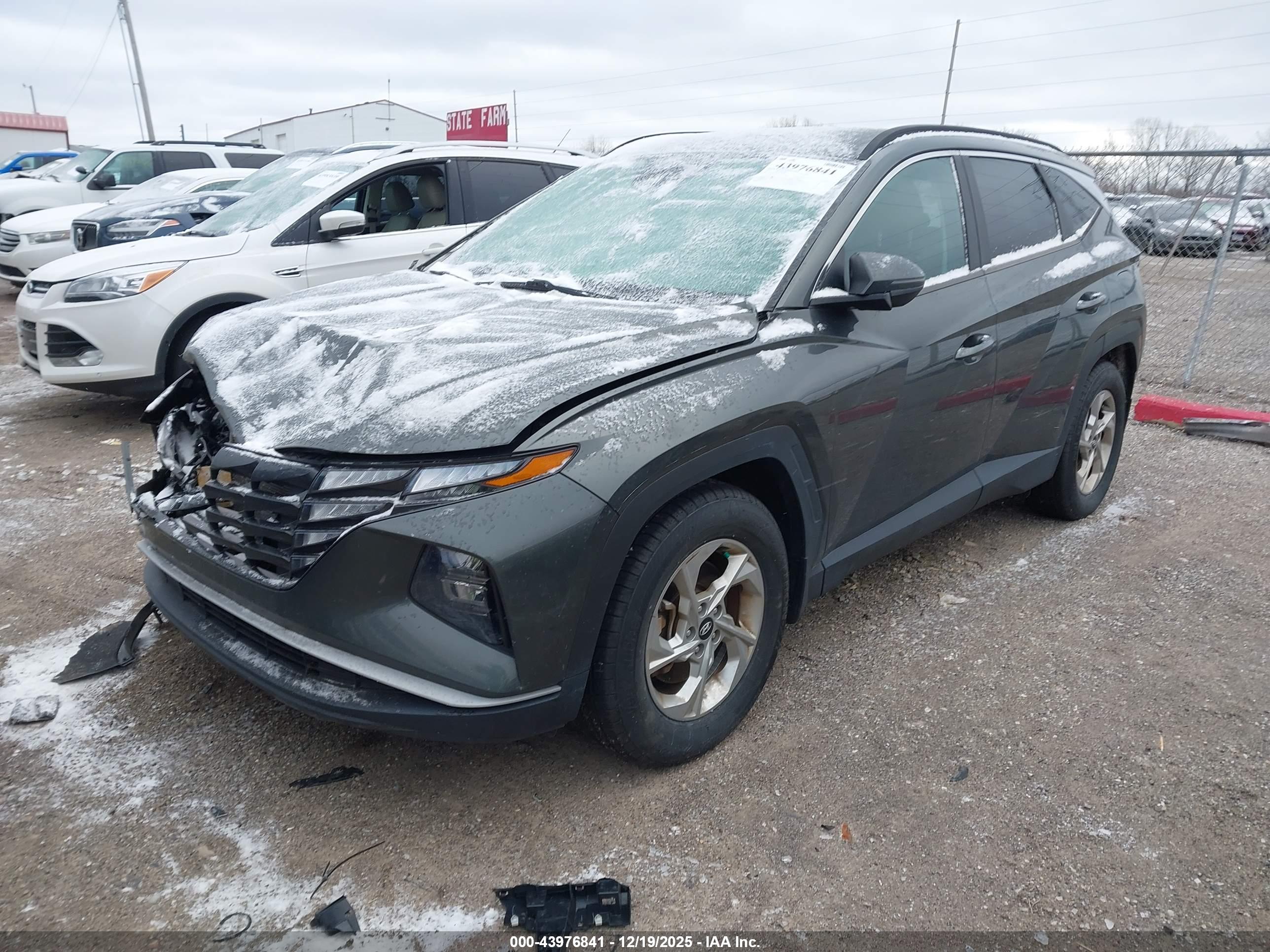 HYUNDAI TUCSON image 2